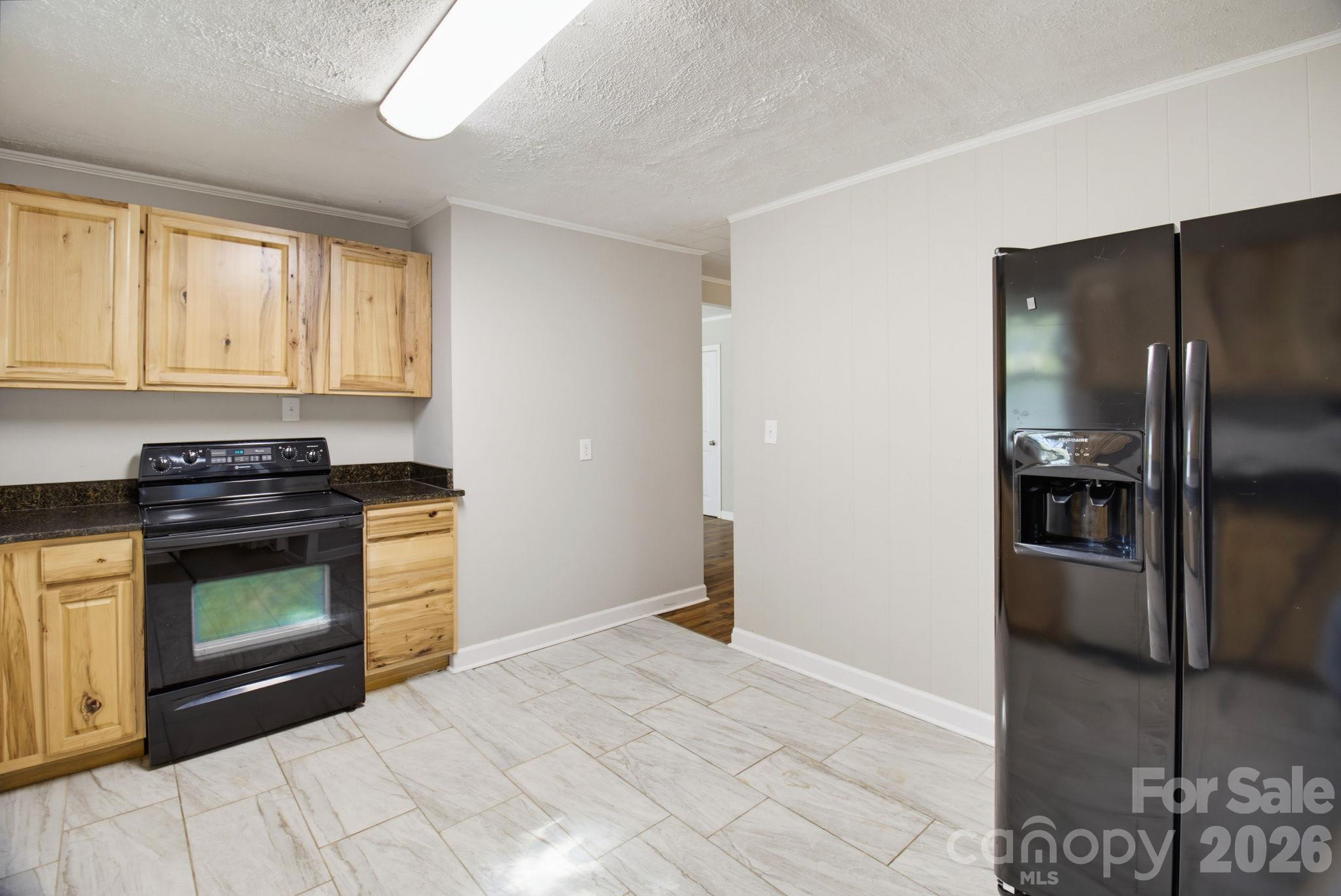 Single Family Residence at 202 E 4th Street, Lexington, photo 14 of 26