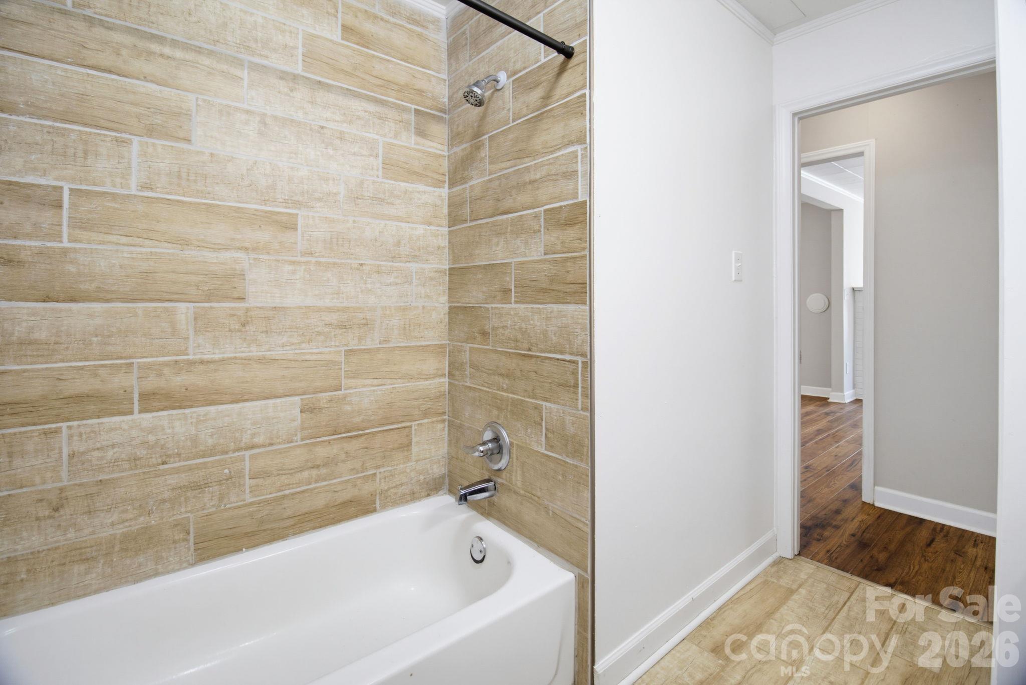Single Family Residence at 202 E 4th Street, Lexington, photo 24 of 26