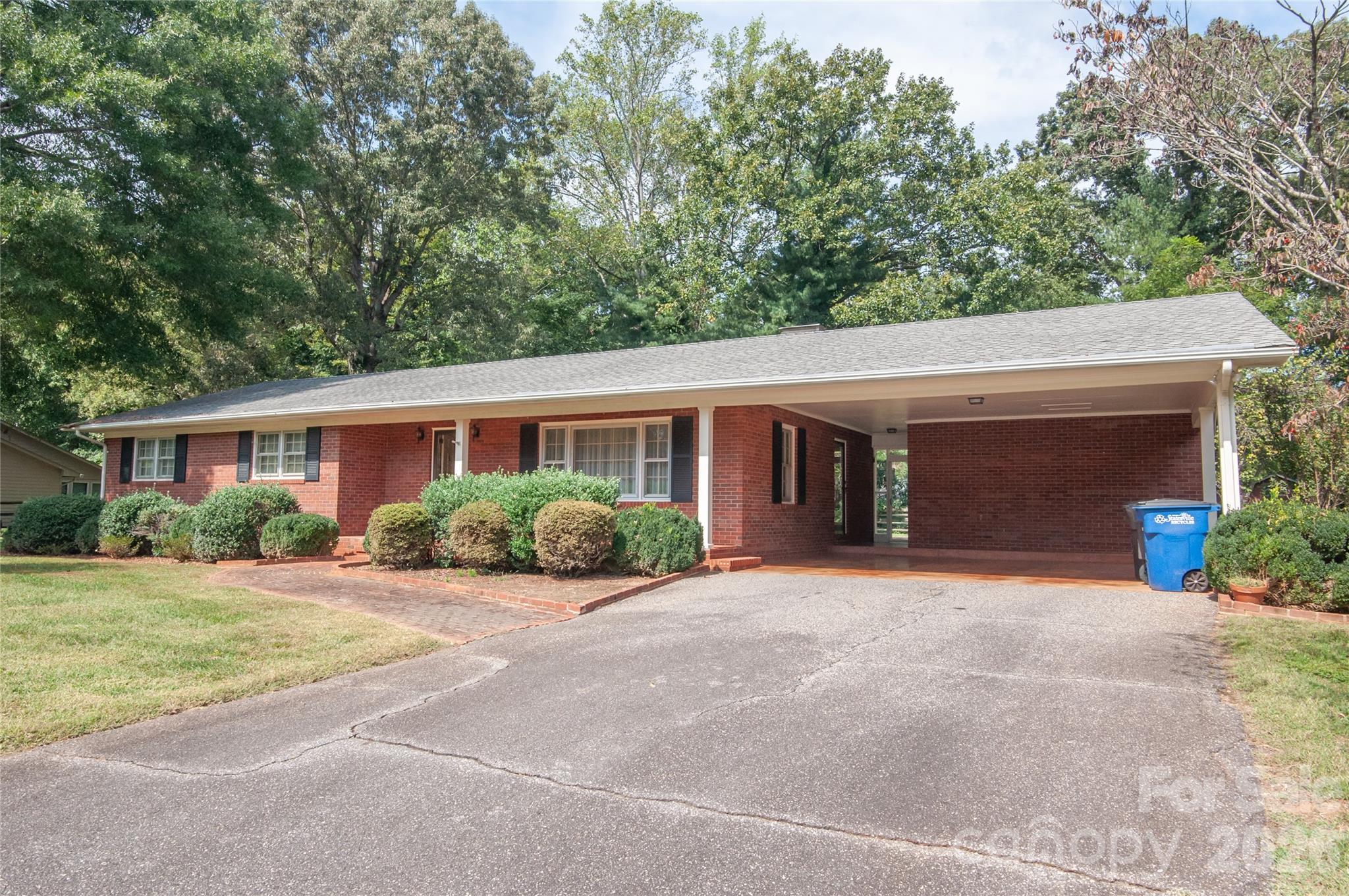 Single Family Residence at 2607 Montgomery Drive, Statesville, photo 23 of 23