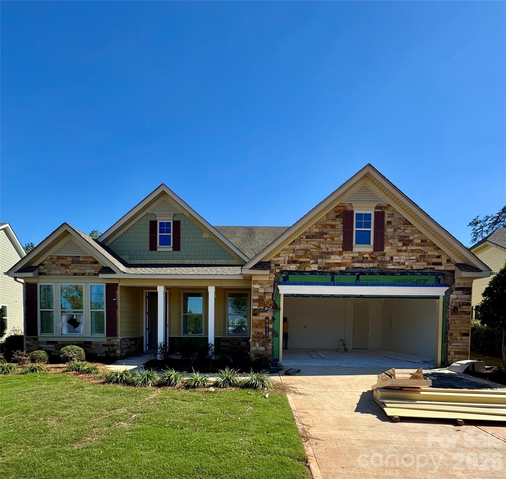Single Family Residence at 8913 Silver Springs Court, Charlotte, photo 2 of 2