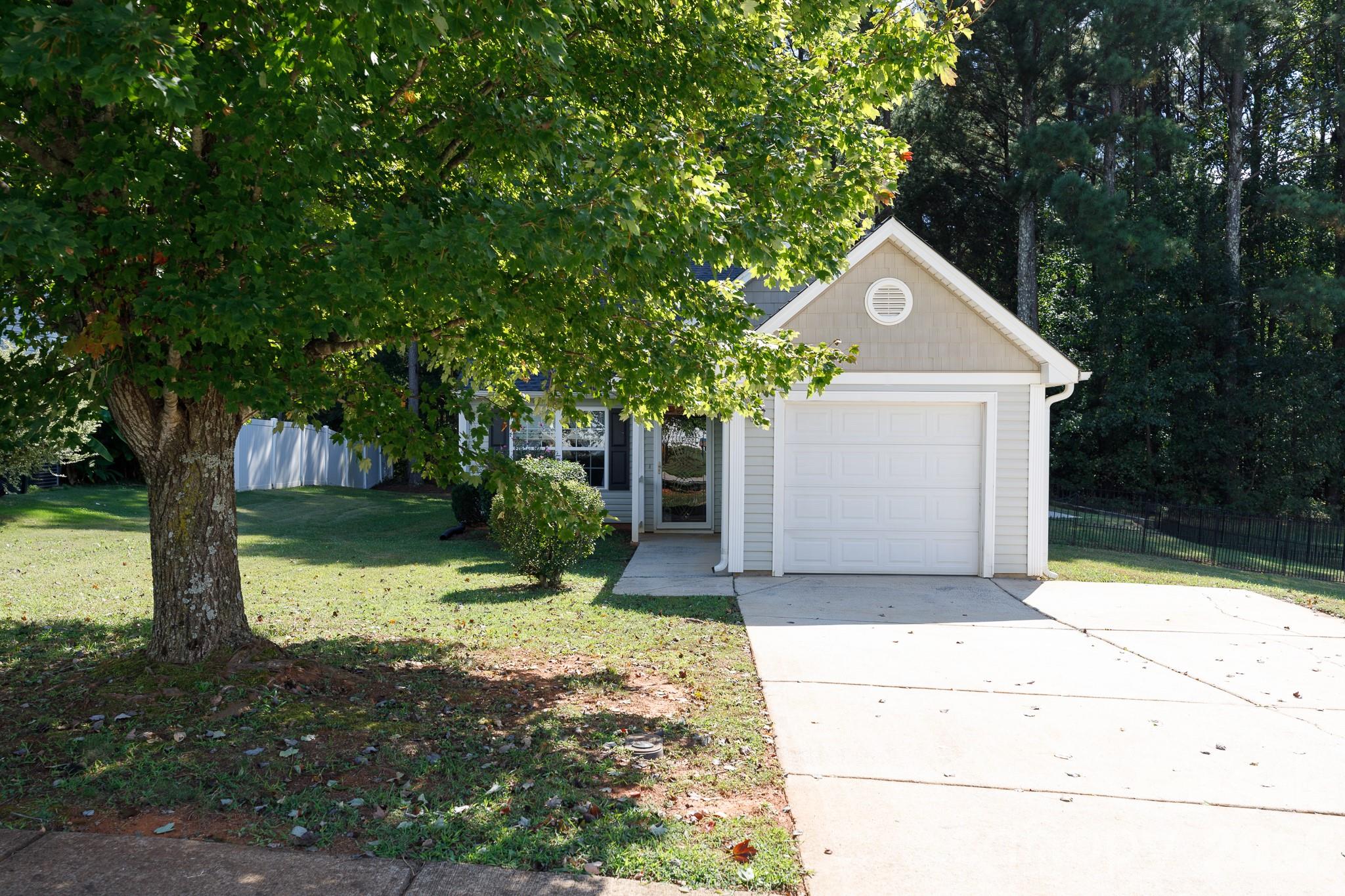 Single Family Residence at 229 Chicago Lane, York, photo 32 of 33