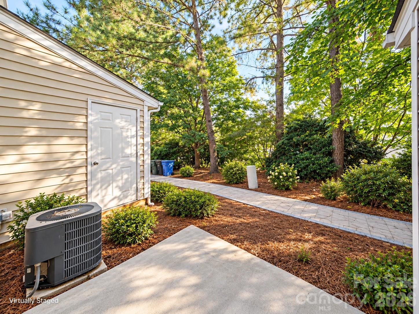 Townhouse at 144 Mangum Circle, Mooresville, photo 23 of 29