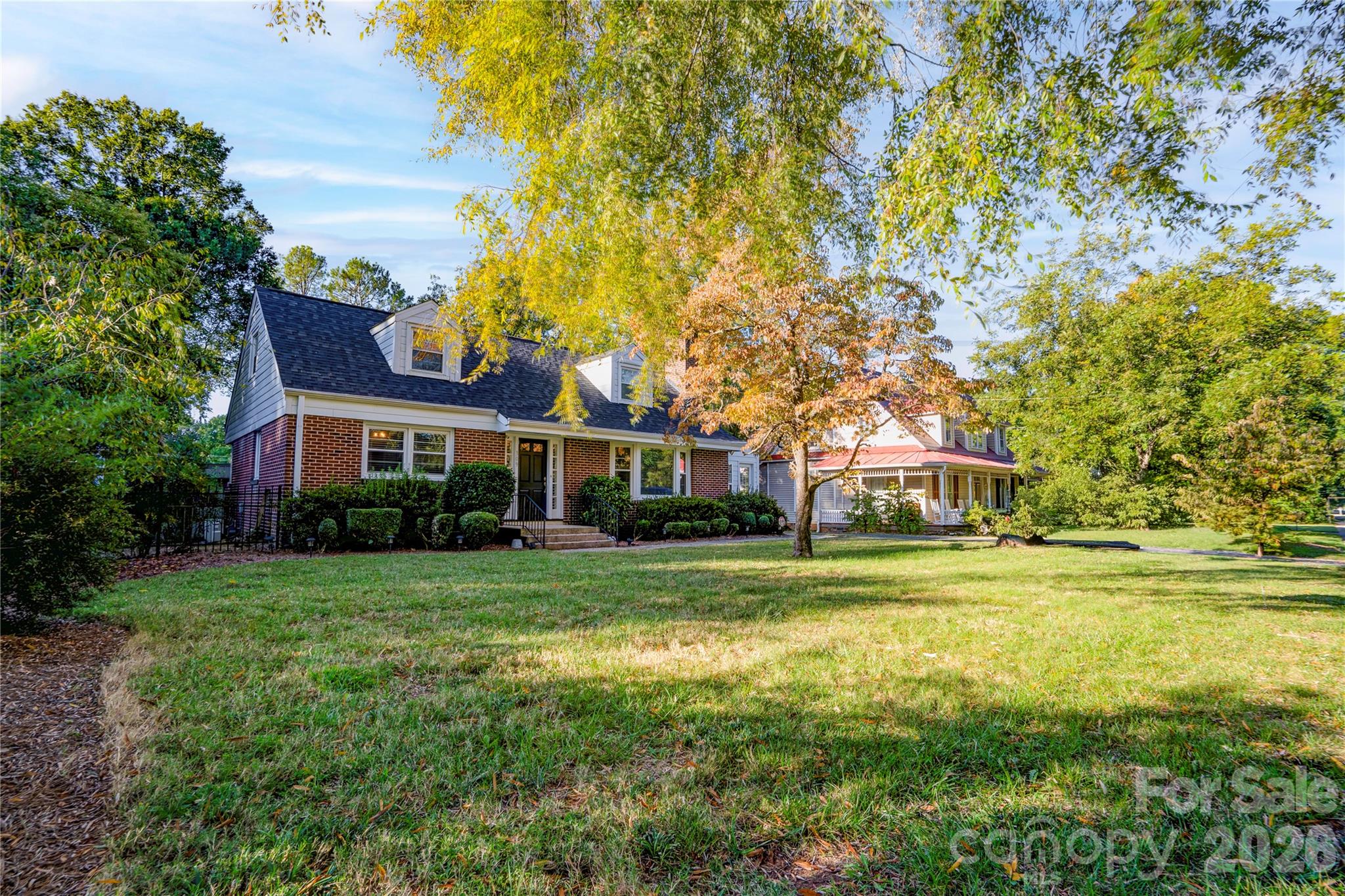 Front - 309 West Mountain Street, Kings Mountain