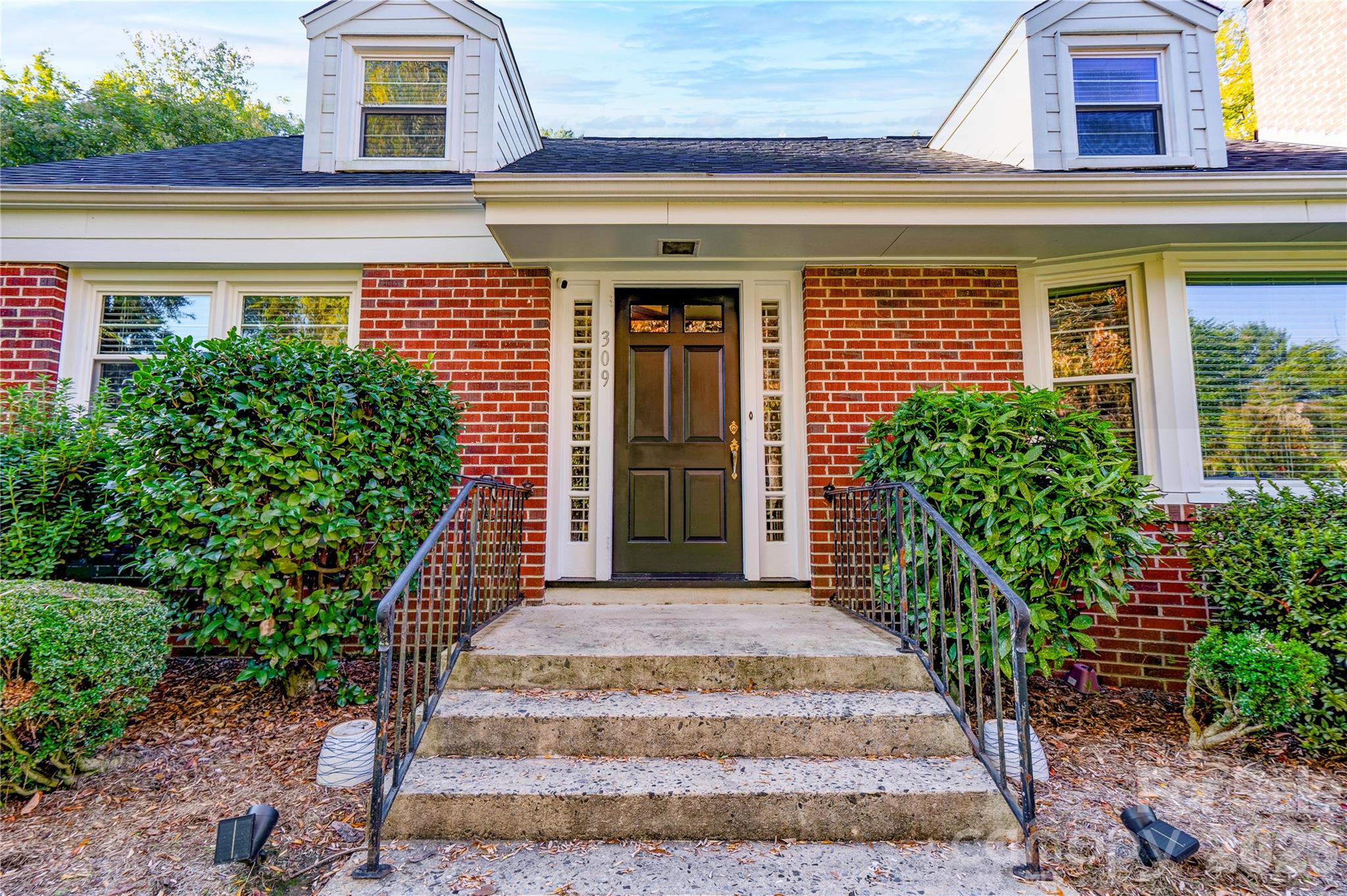 Front Steps - 309 West Mountain Street, Kings Mountain