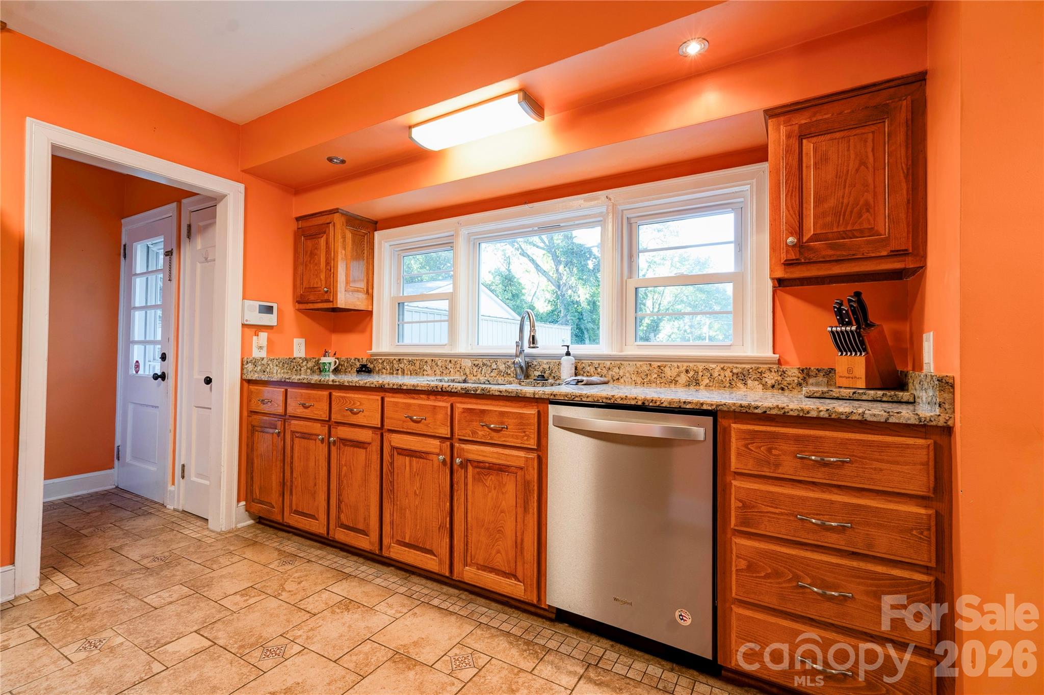 Single Family Residence at 309 West Mountain Street, Kings Mountain, photo 13 of 44
