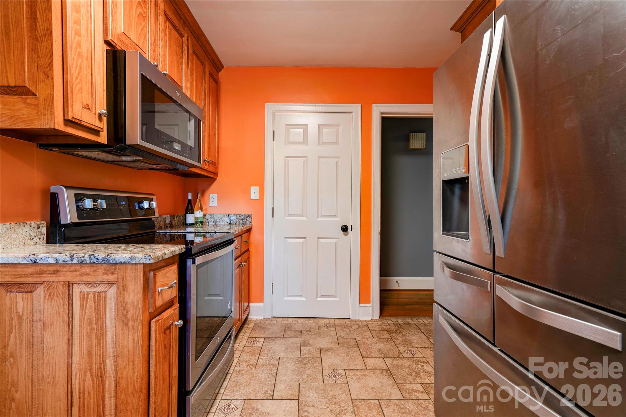 Single Family Residence at 309 West Mountain Street, Kings Mountain, photo 15 of 44