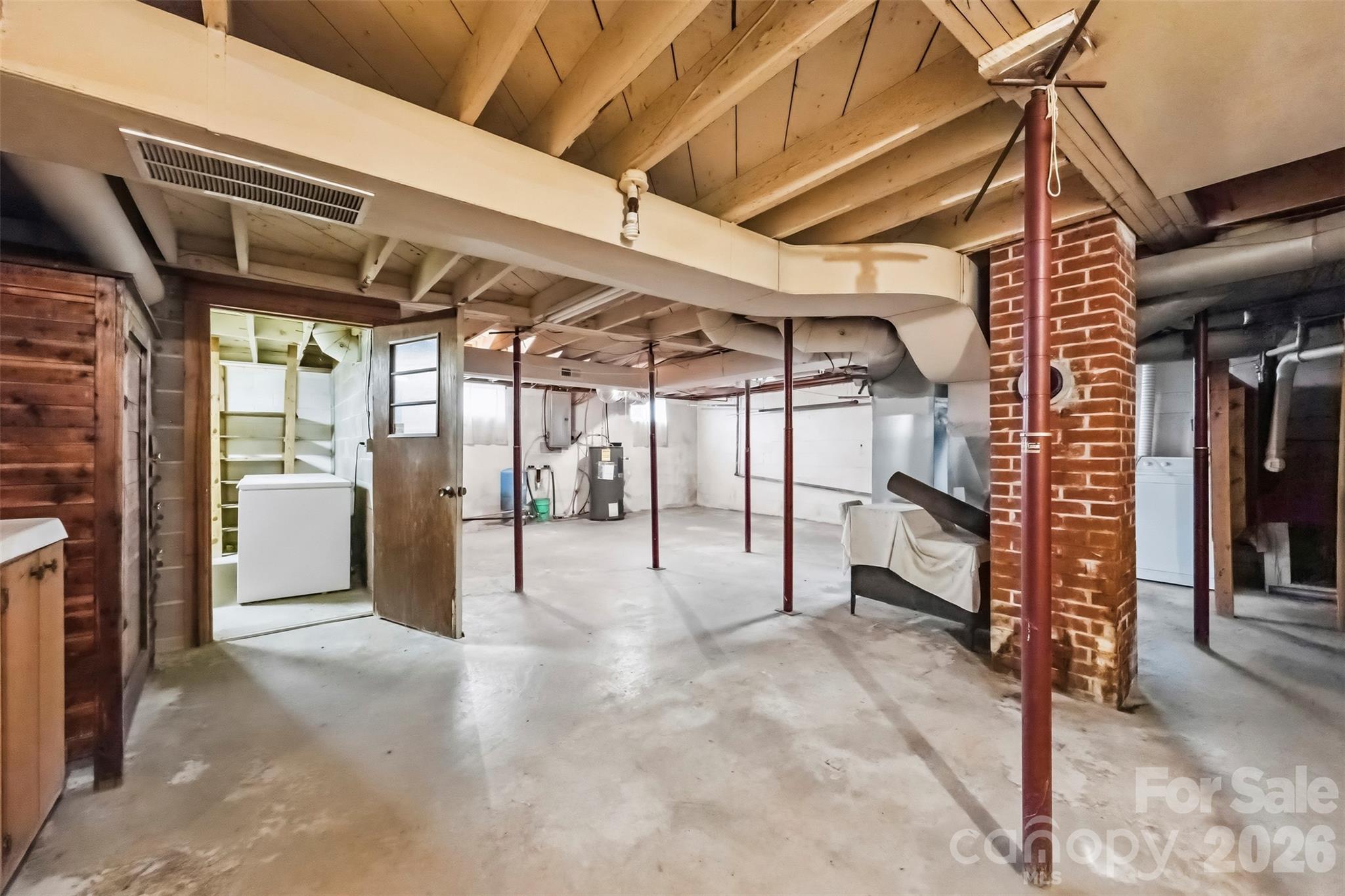 Large area for laundry - 2925 Fallston Waco Road, Shelby