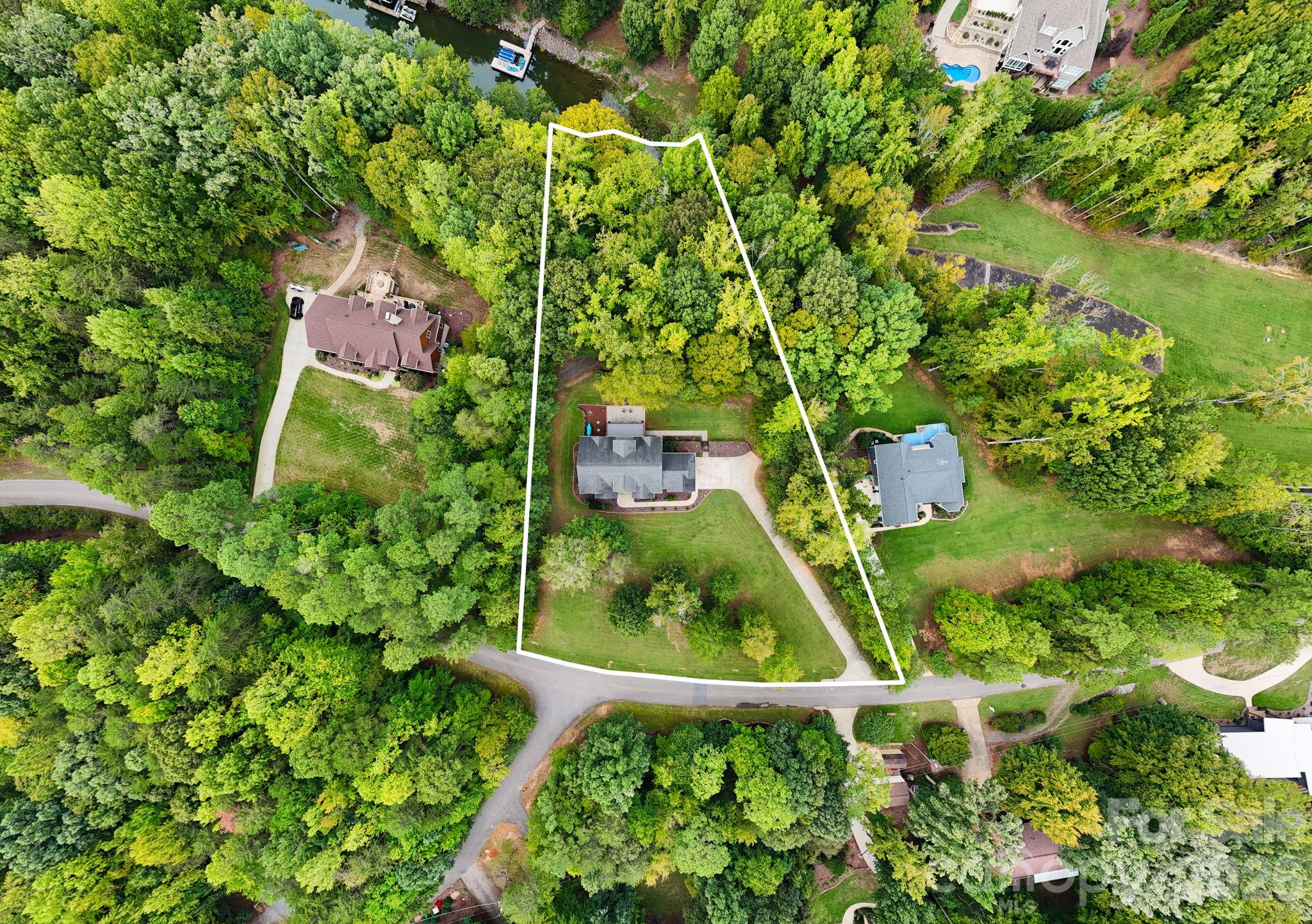 Single Family Residence at 148 Windwood Lane, Troutman, photo 43 of 44