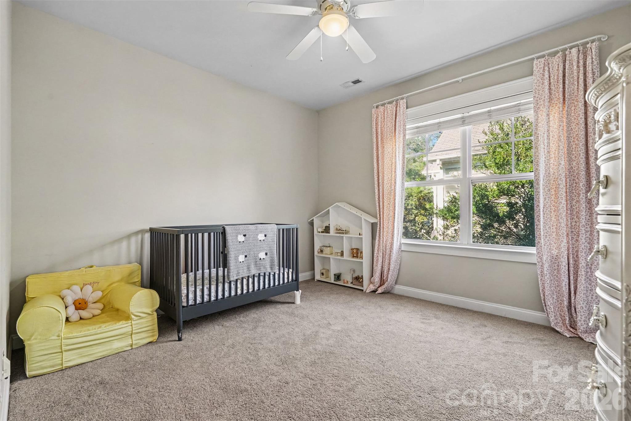 Single Family Residence at 5809 Mantario Drive, Charlotte, photo 18 of 26