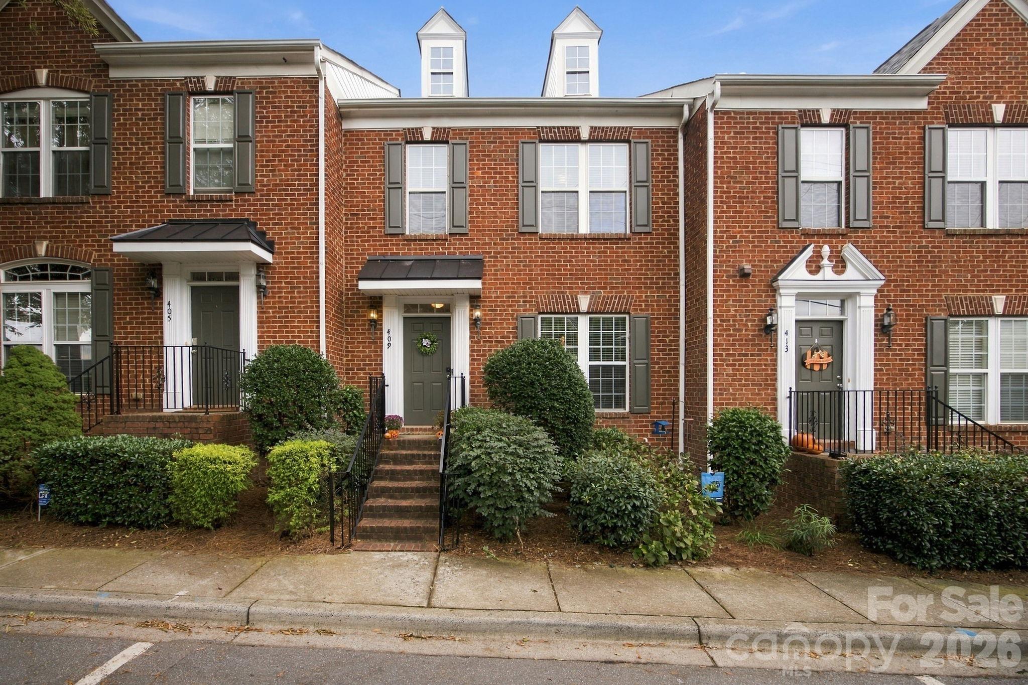 409 Armour Street