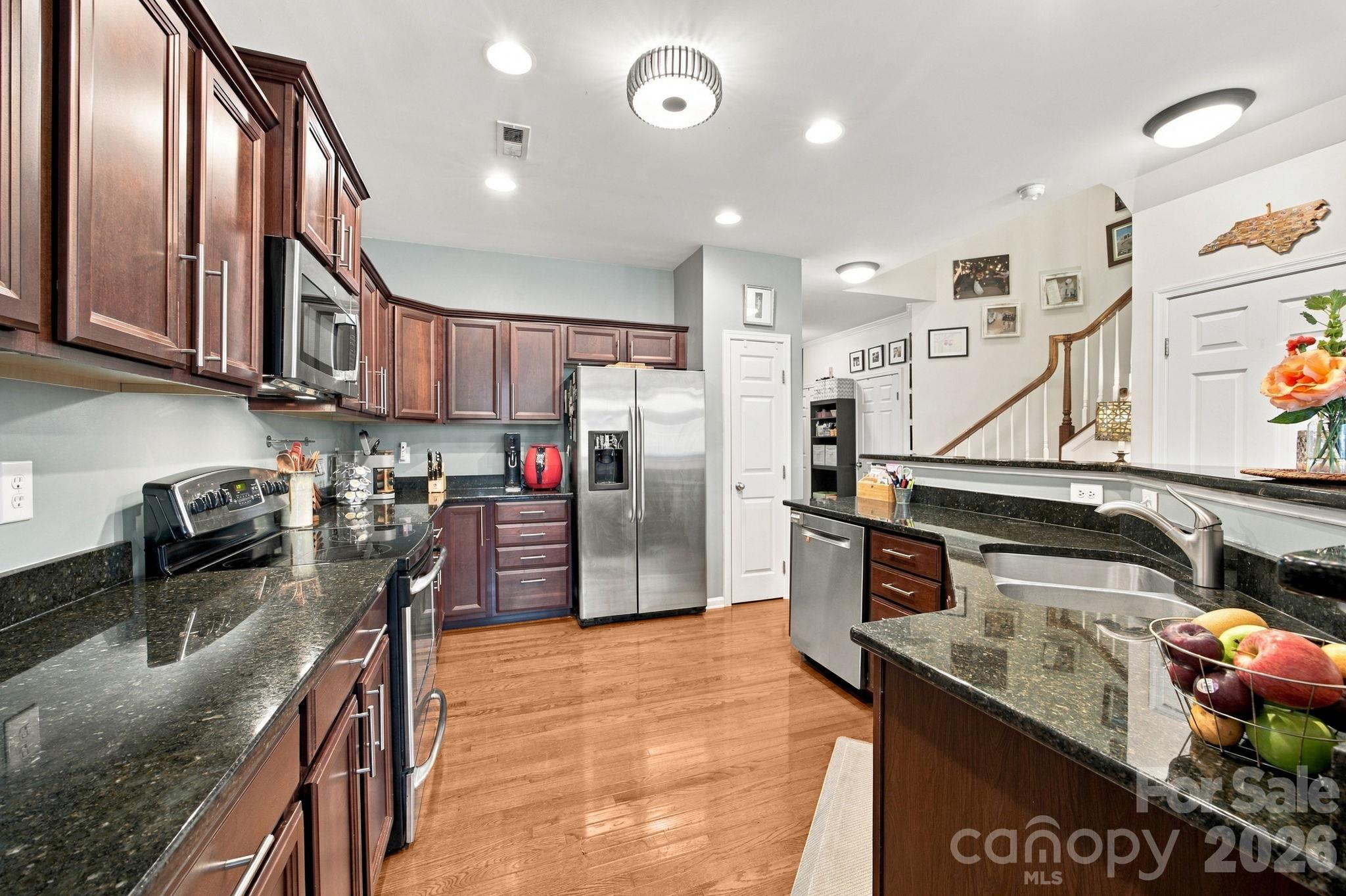 Townhouse at 409 Armour Street, Davidson, photo 11 of 31