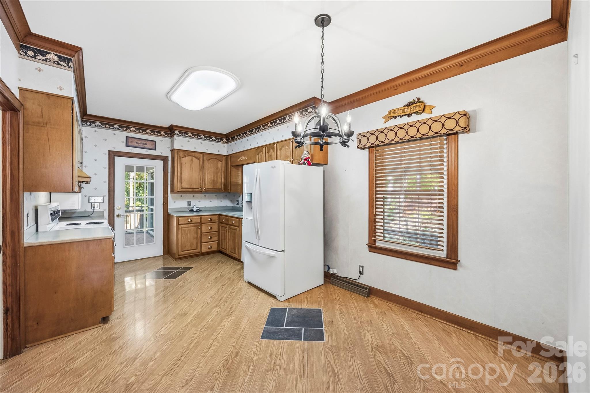 Breakfast Dining Area - 525 East Street, Albemarle