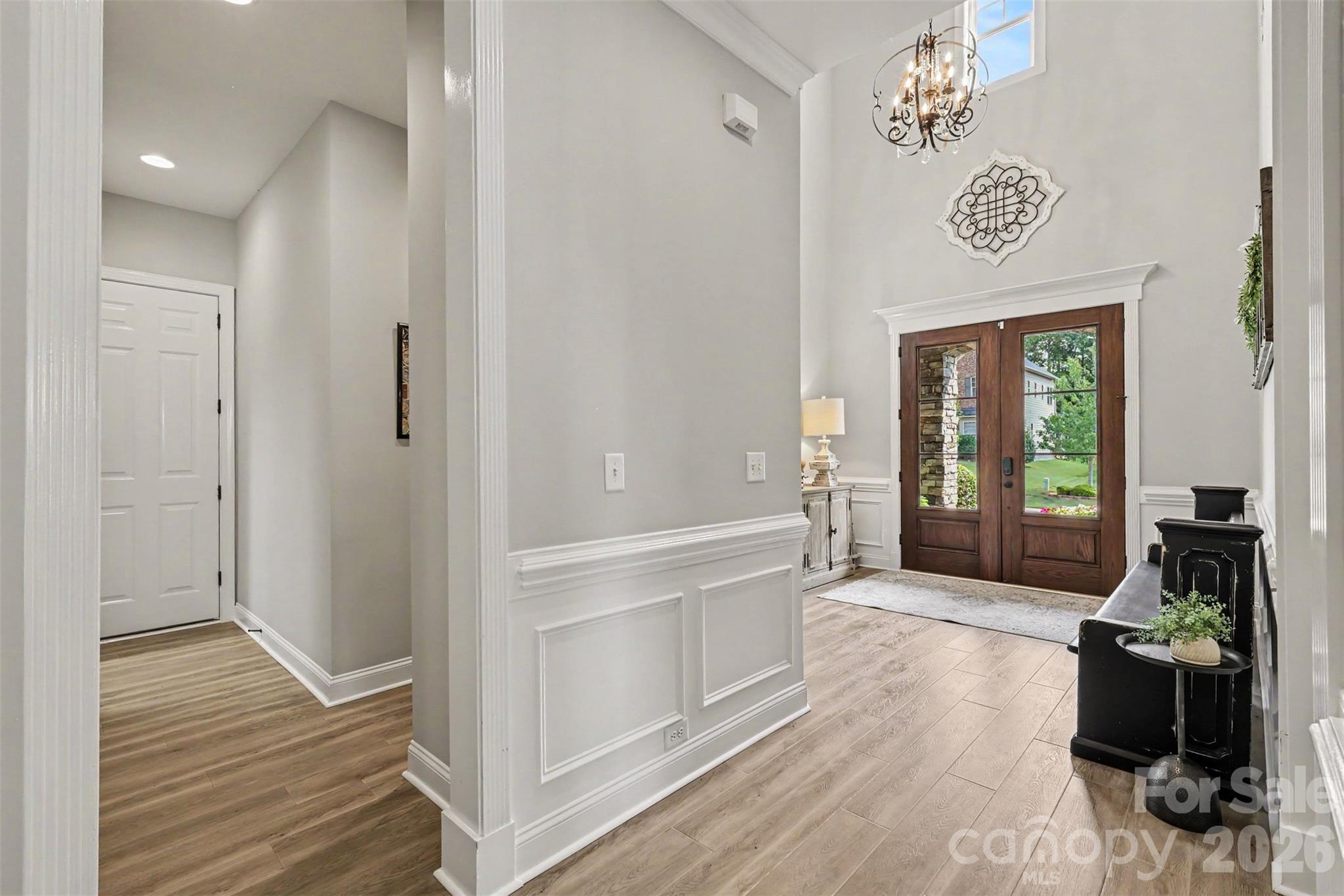 Grand foyer - 726 Kathy Dianne Drive, Fort Mill