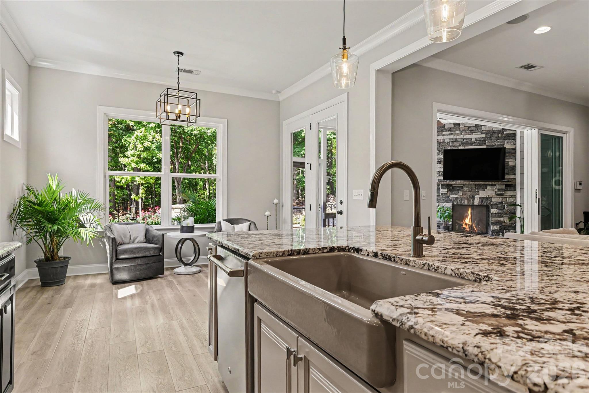 Single Family Residence at 726 Kathy Dianne Drive, Fort Mill, photo 11 of 48