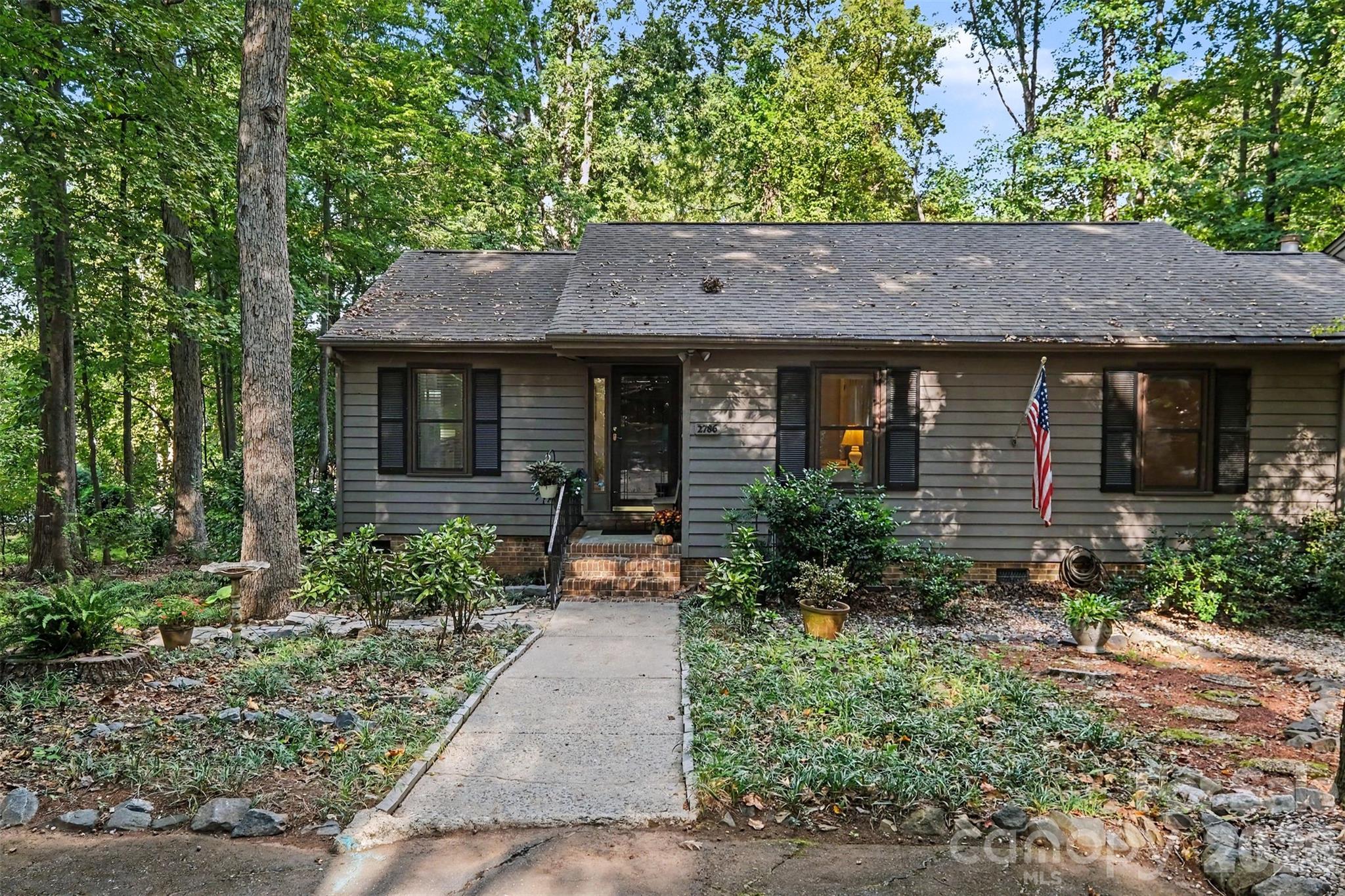 2786 Dogwood Hills Court