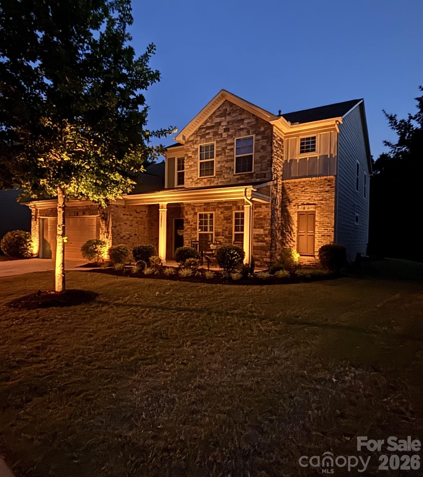 Single Family Residence at 12826 Rusty Blackbird Way, Charlotte, photo 2 of 48