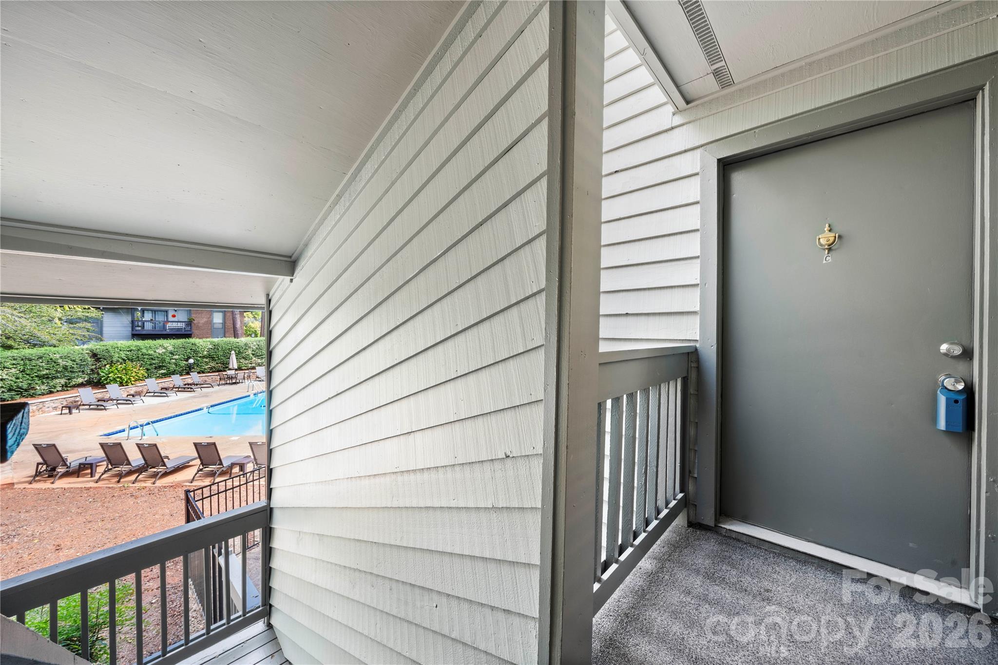 Condominium at 4906 Sardis Road, Charlotte, photo 2 of 34