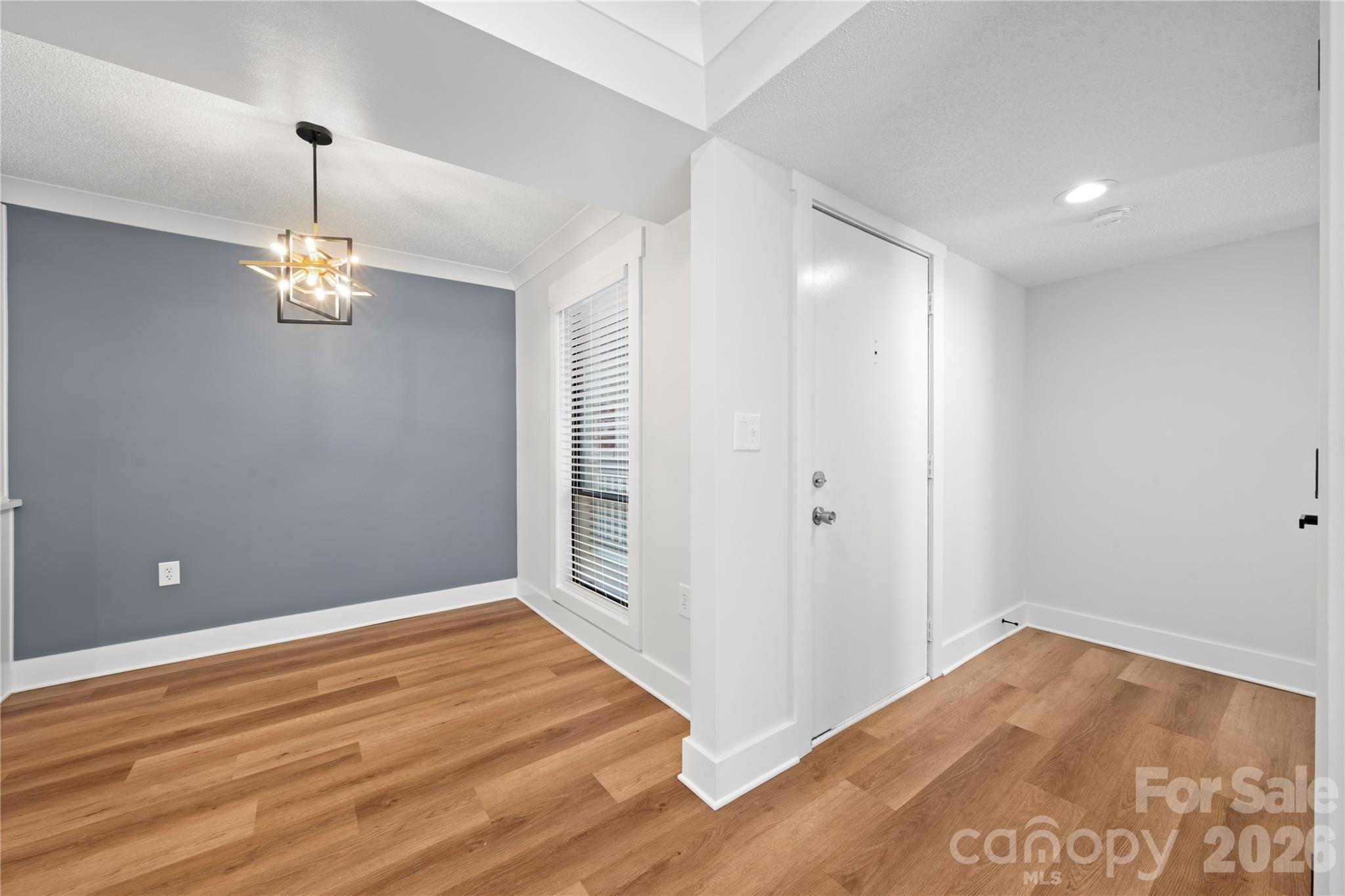 Condominium at 4906 Sardis Road, Charlotte, photo 3 of 34