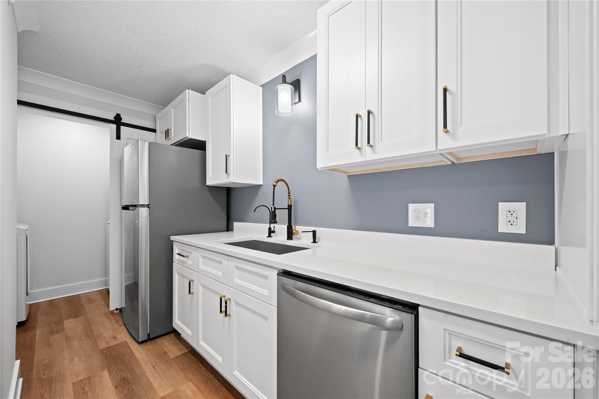 Condominium at 4906 Sardis Road, Charlotte, photo 11 of 34