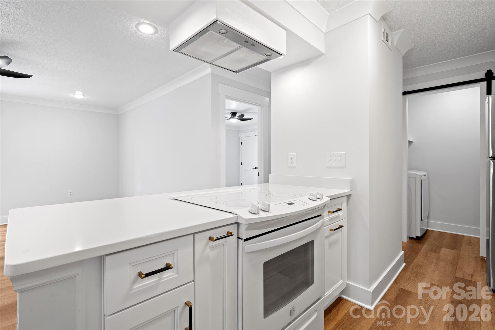Condominium at 4906 Sardis Road, Charlotte, photo 12 of 34
