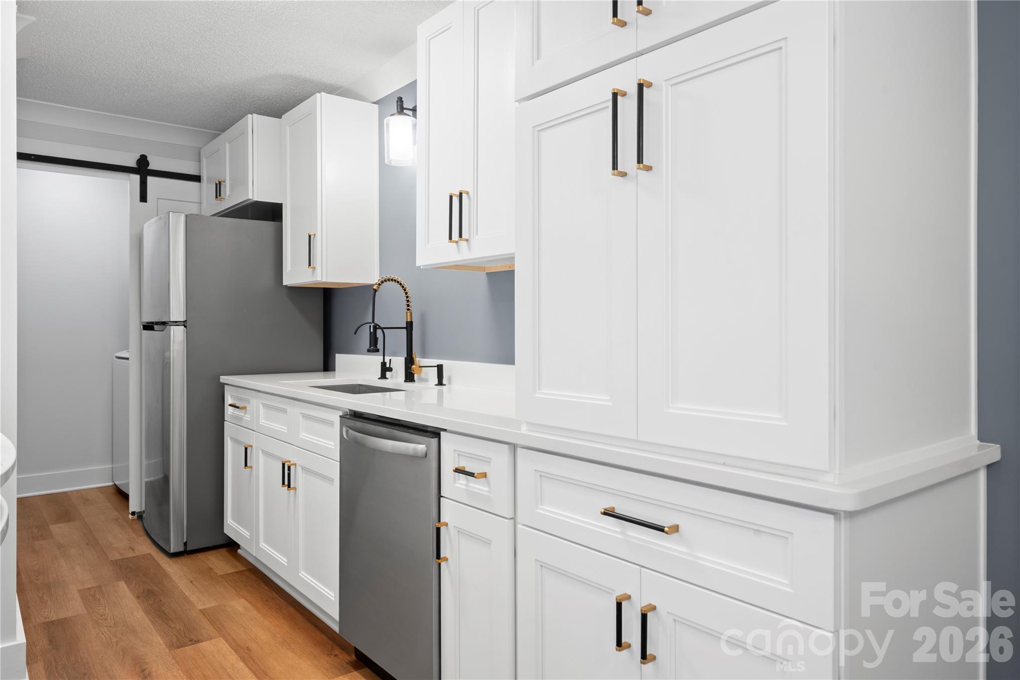 Condominium at 4906 Sardis Road, Charlotte, photo 13 of 34