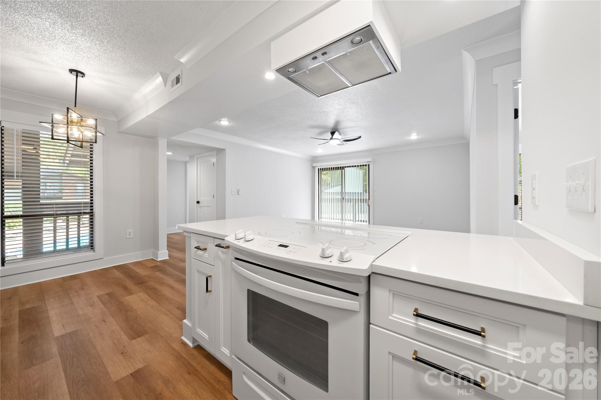 Condominium at 4906 Sardis Road, Charlotte, photo 15 of 34