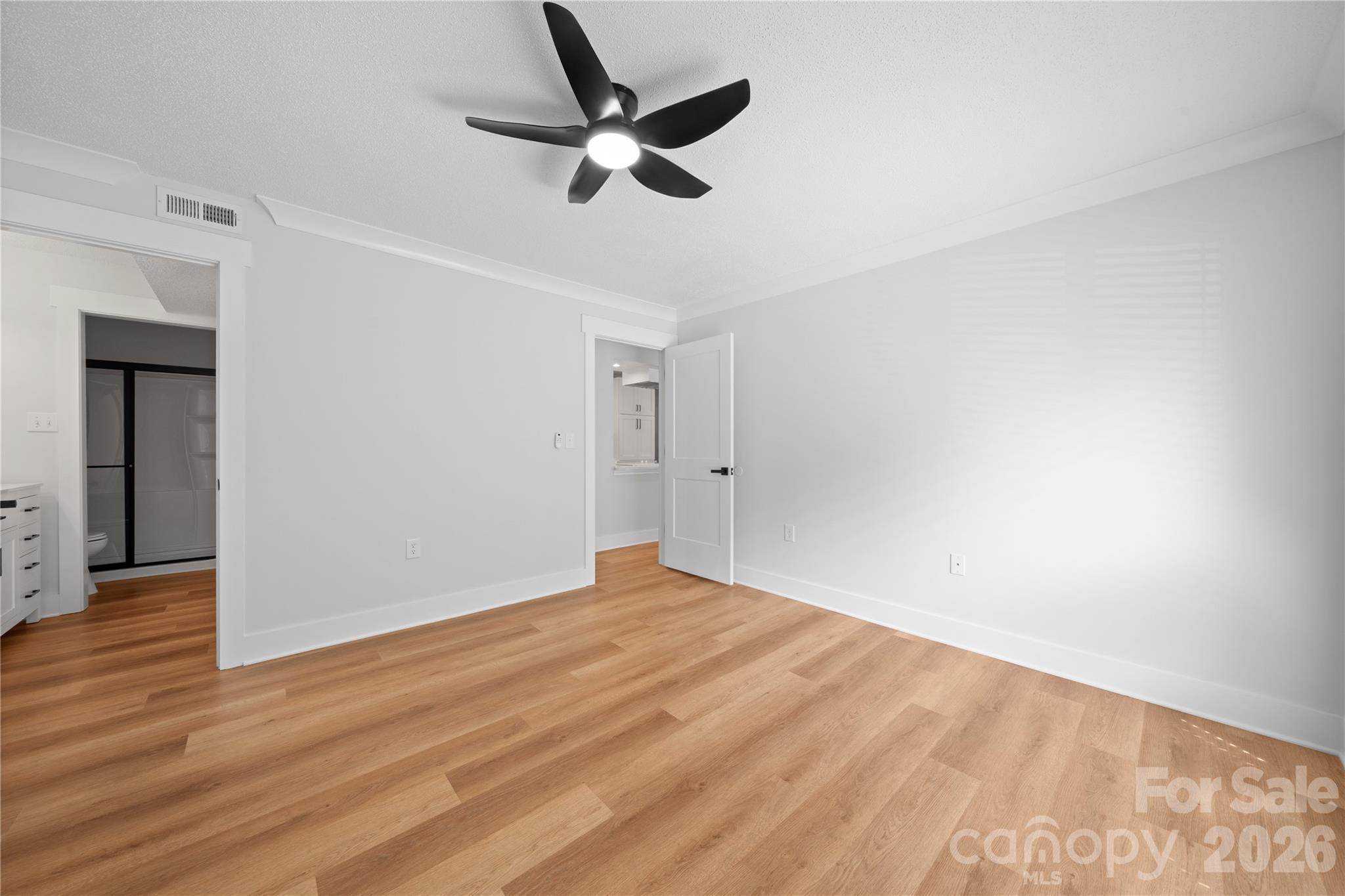 Condominium at 4906 Sardis Road, Charlotte, photo 20 of 34