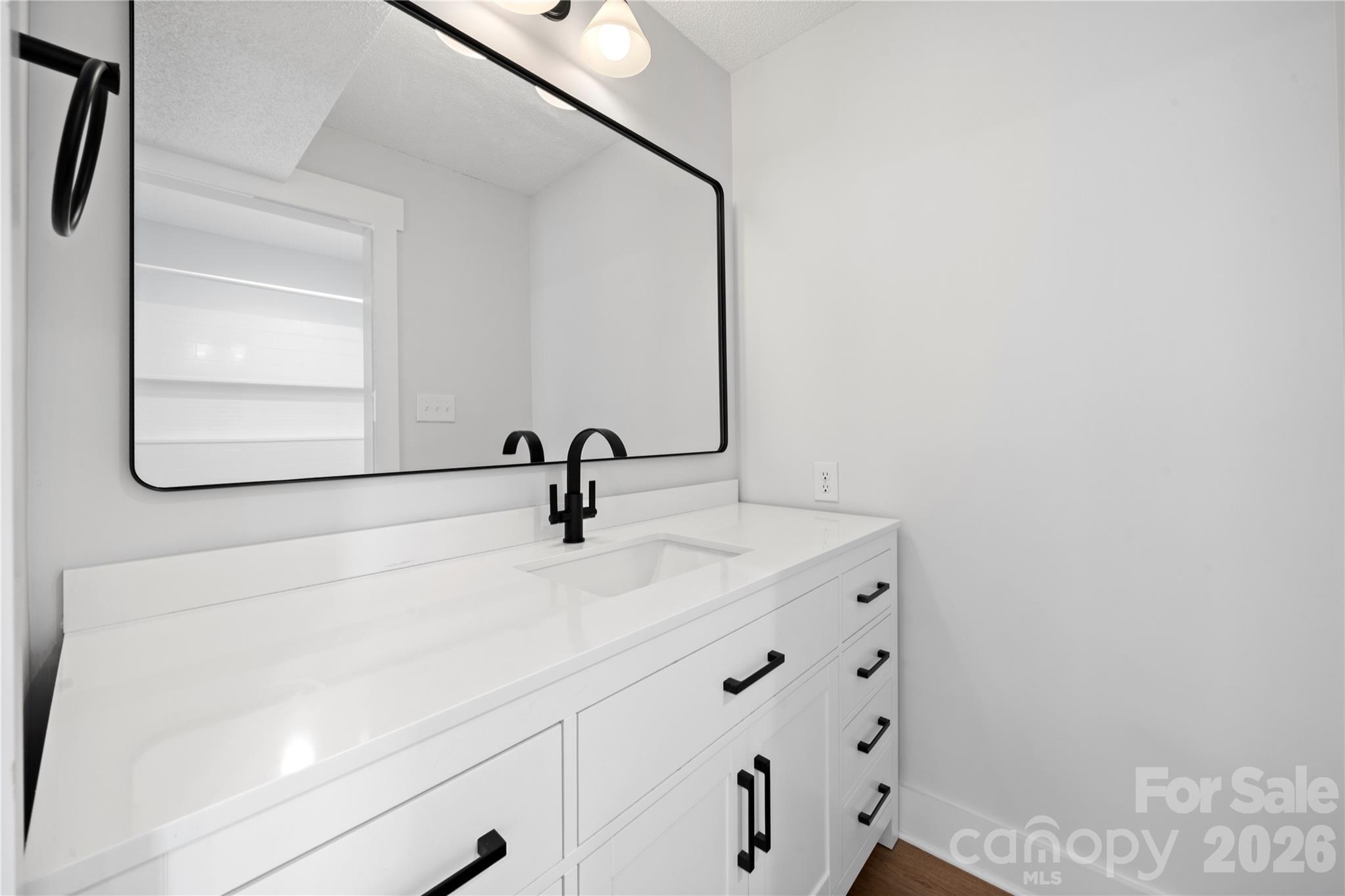 Condominium at 4906 Sardis Road, Charlotte, photo 27 of 34