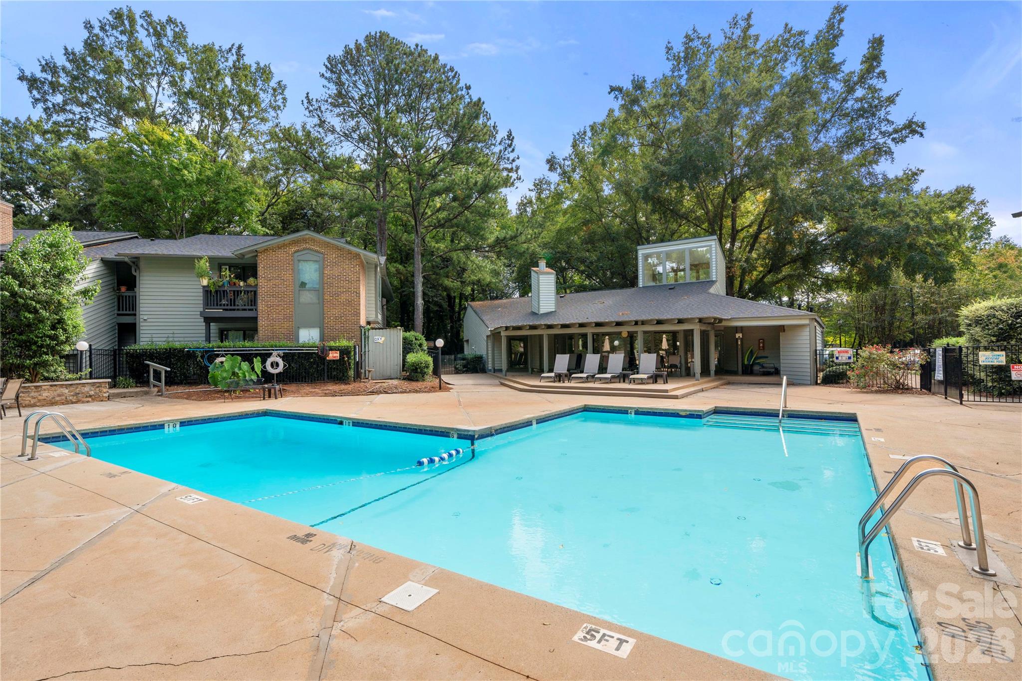 Condominium at 4906 Sardis Road, Charlotte, photo 33 of 34