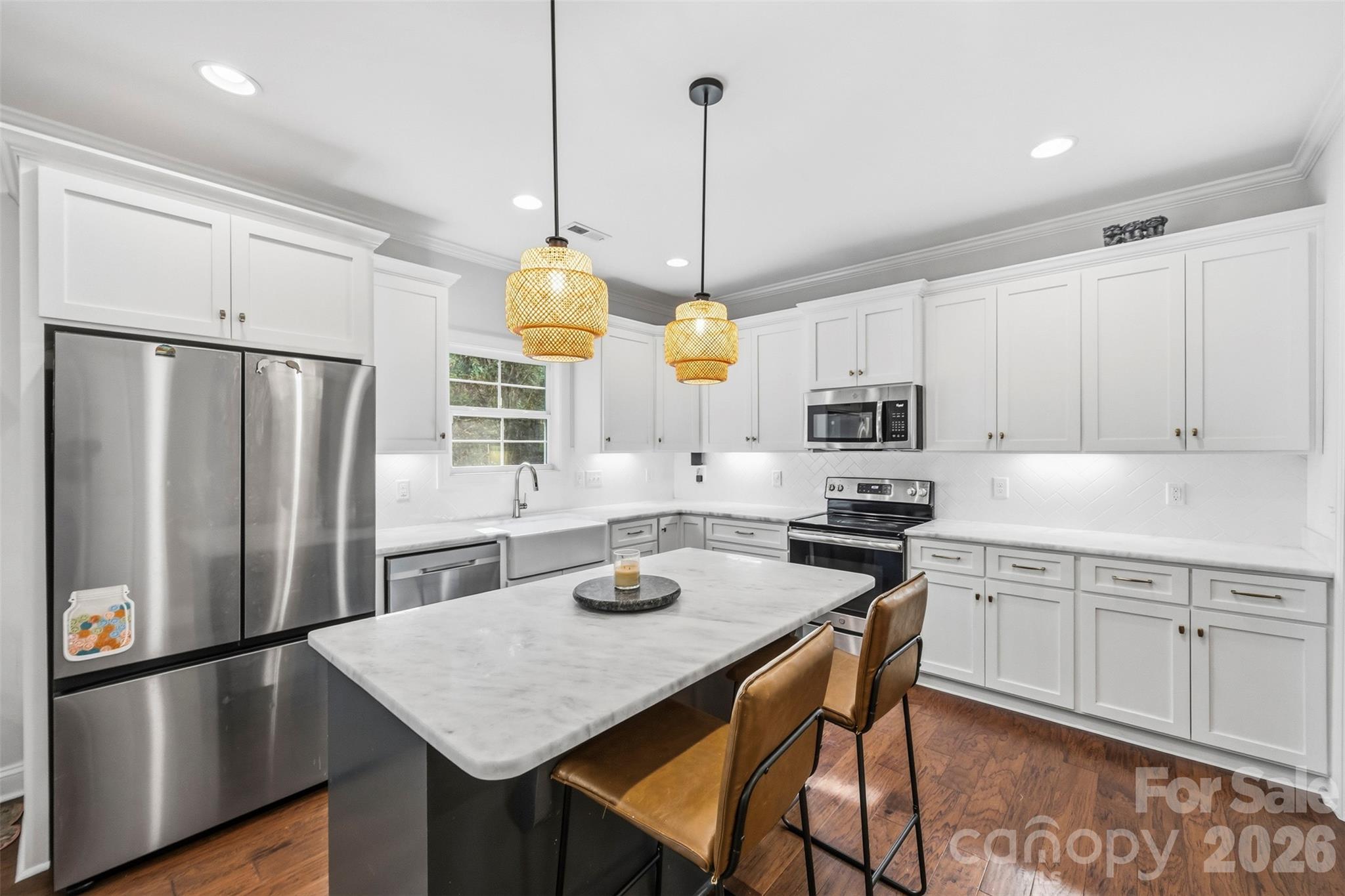 Single Family Residence at 419 Spruce Place SE, Concord, photo 7 of 41