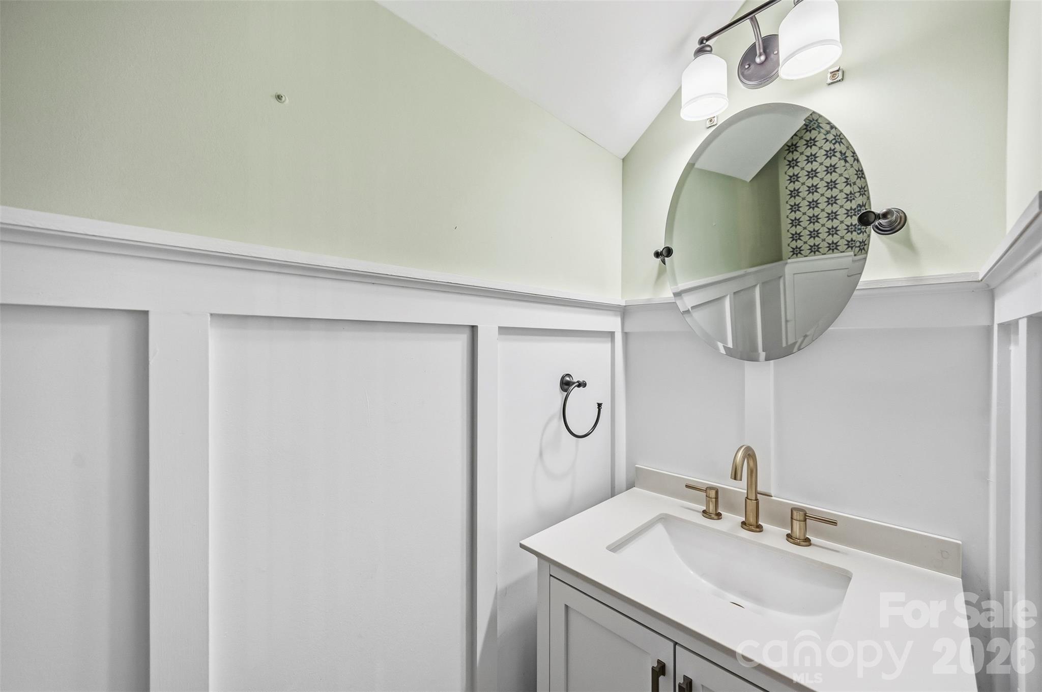 Single Family Residence at 419 Spruce Place SE, Concord, photo 21 of 41
