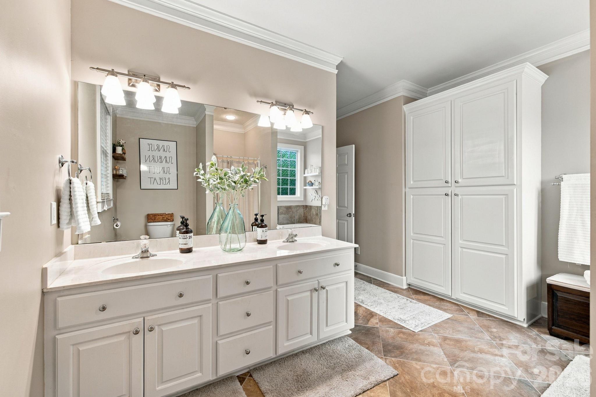 Single Family Residence at 37 Nautical Drive, Camden, photo 21 of 48
