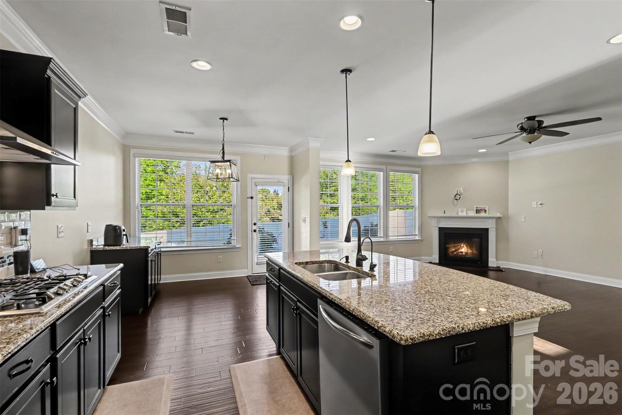 Single Family Residence at 1518 Fieldwood Drive, Fort Mill, photo 10 of 28