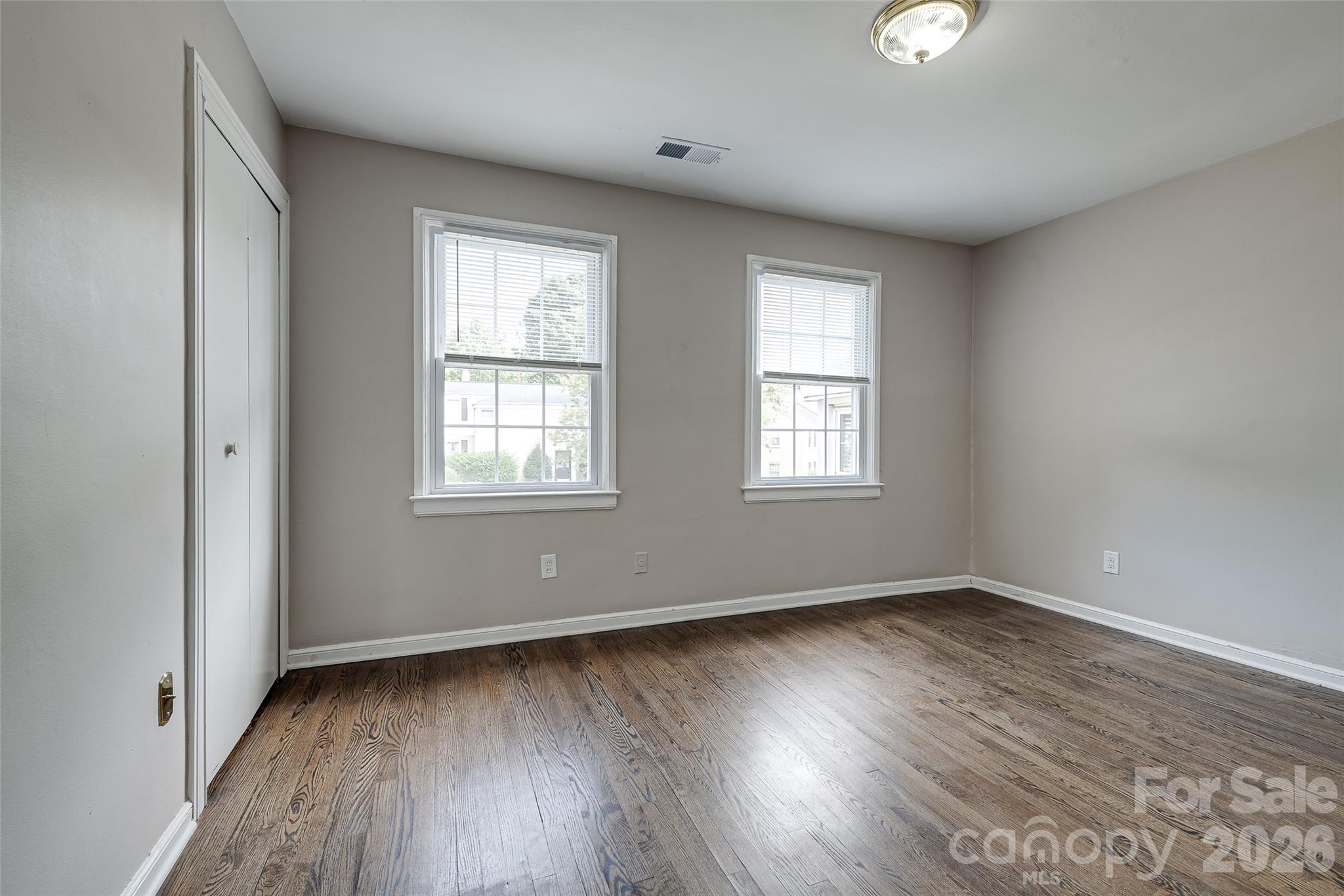Condominium at 311 Wakefield Road, Charlotte, photo 15 of 30