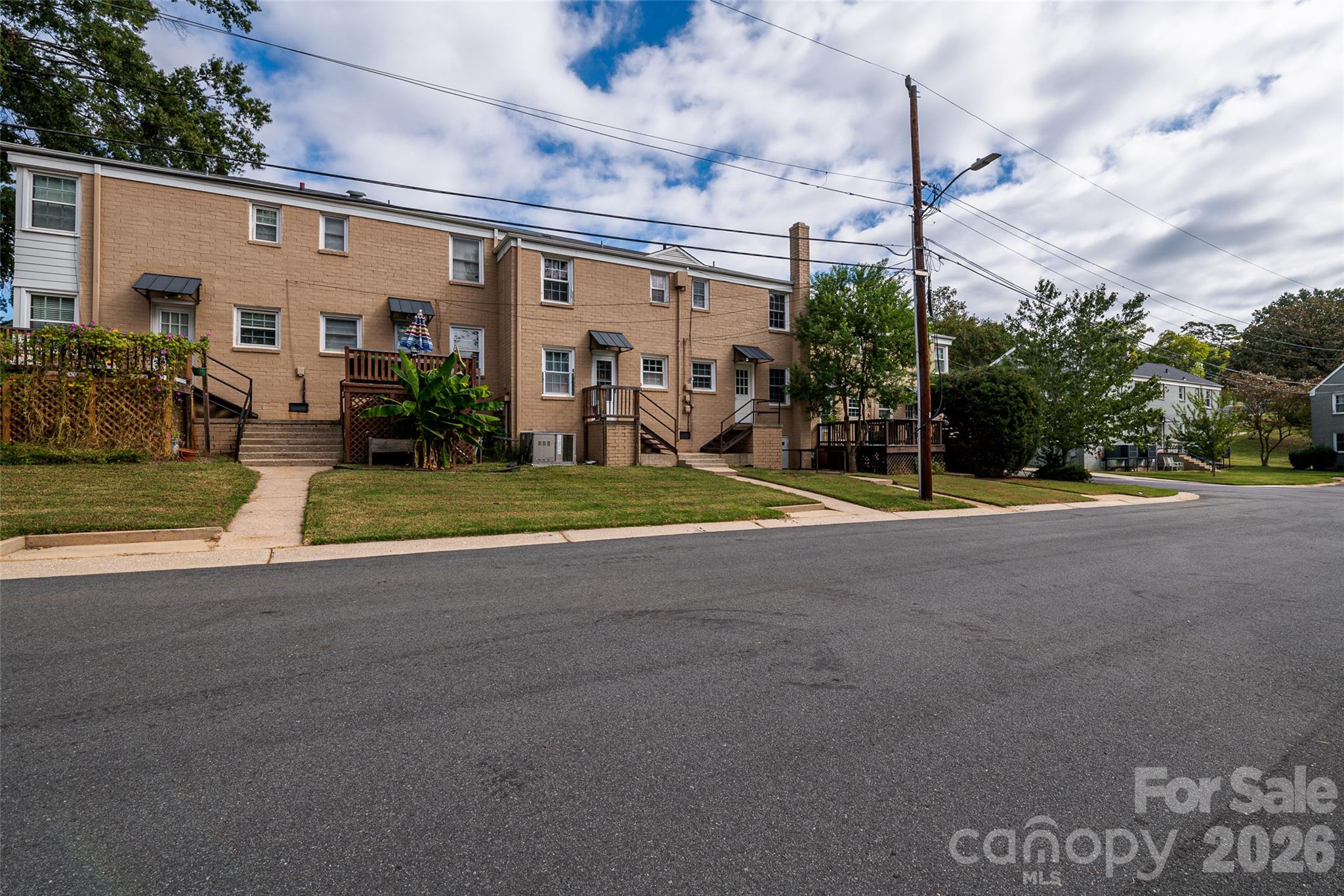 Condominium at 311 Wakefield Road, Charlotte, photo 27 of 30