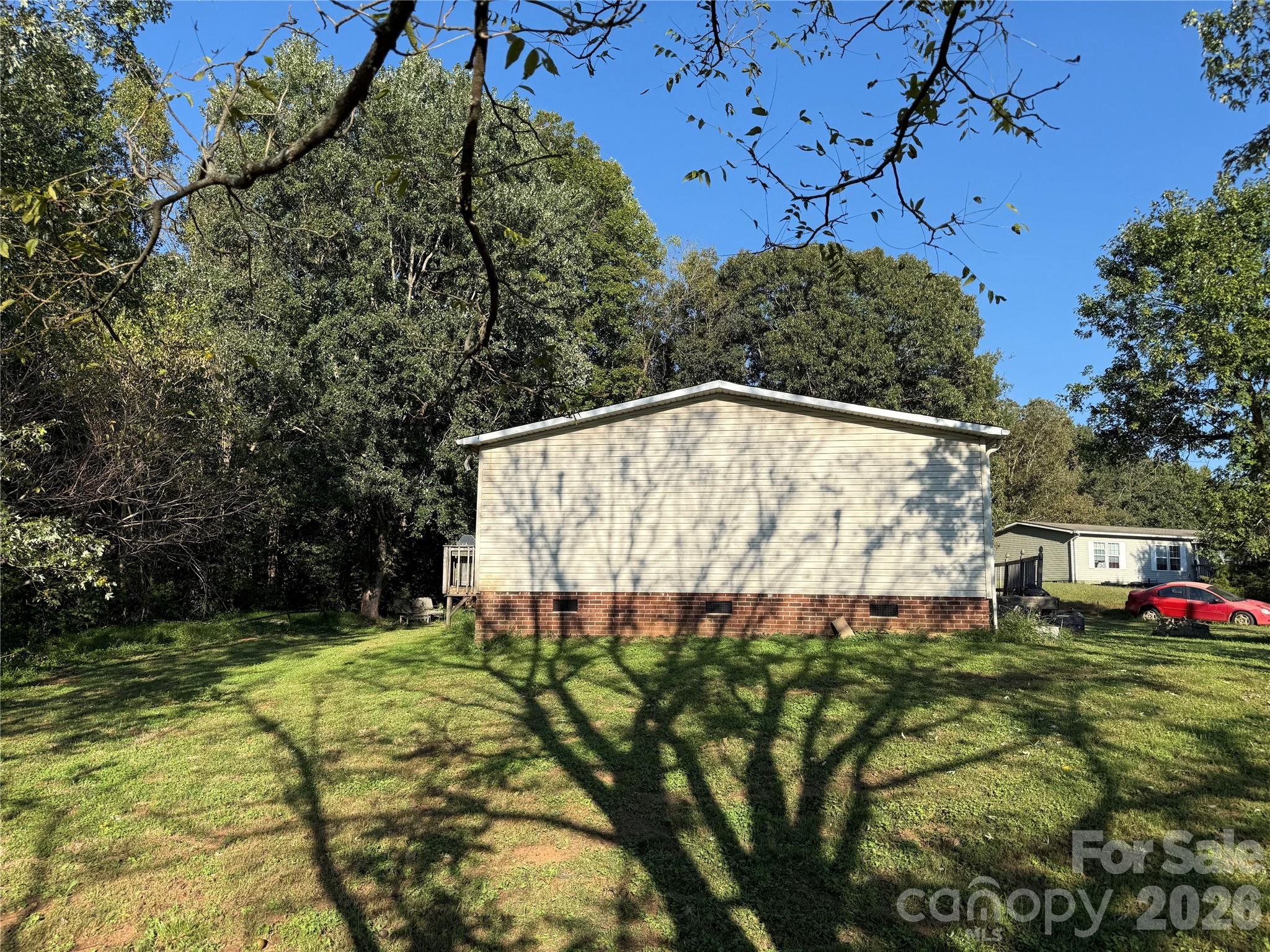 Single Family Residence at 142 Forest Grove Drive, Statesville, photo 4 of 31