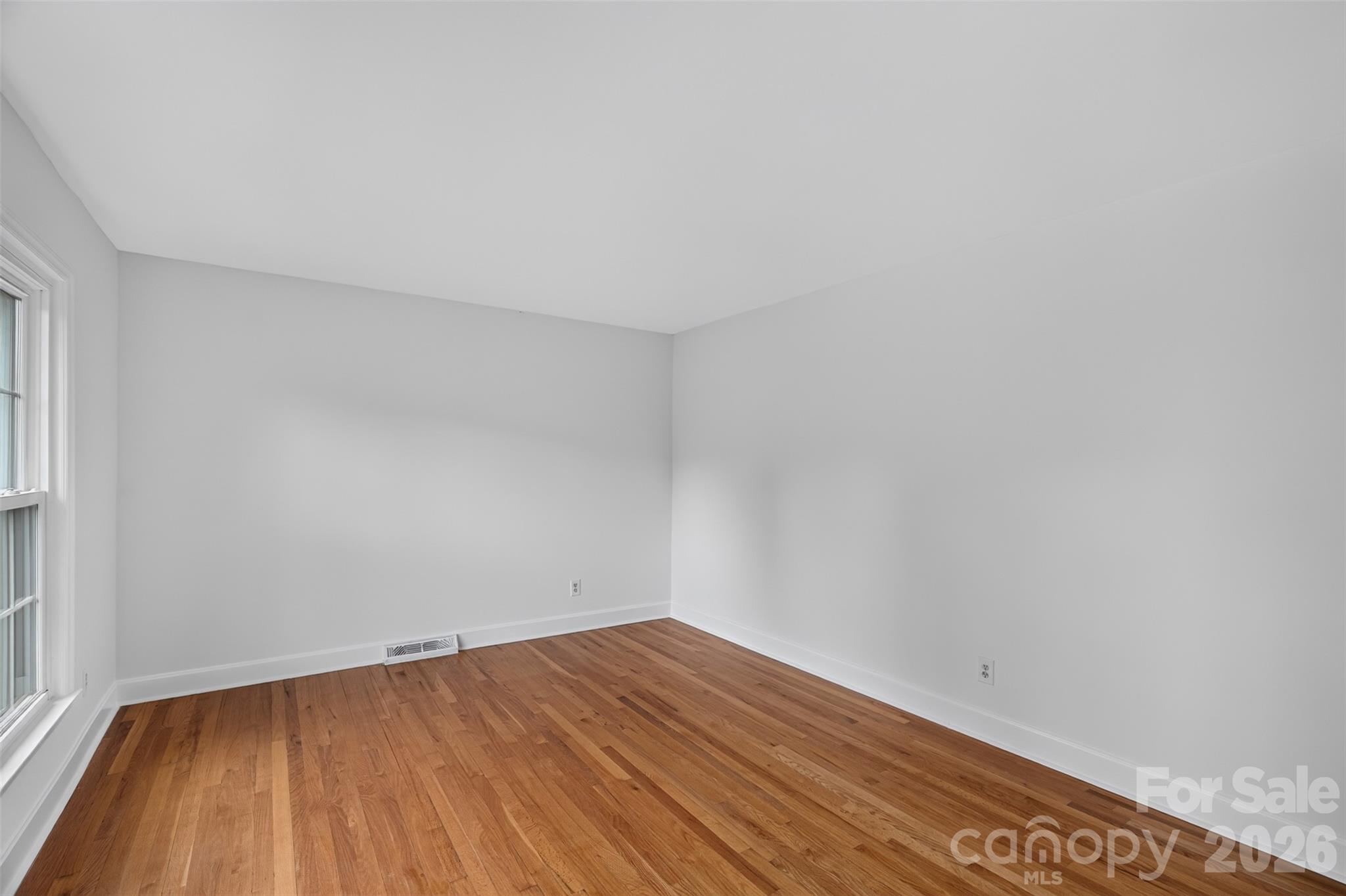 Single Family Residence at 3130 Rea Road, Charlotte, photo 6 of 48