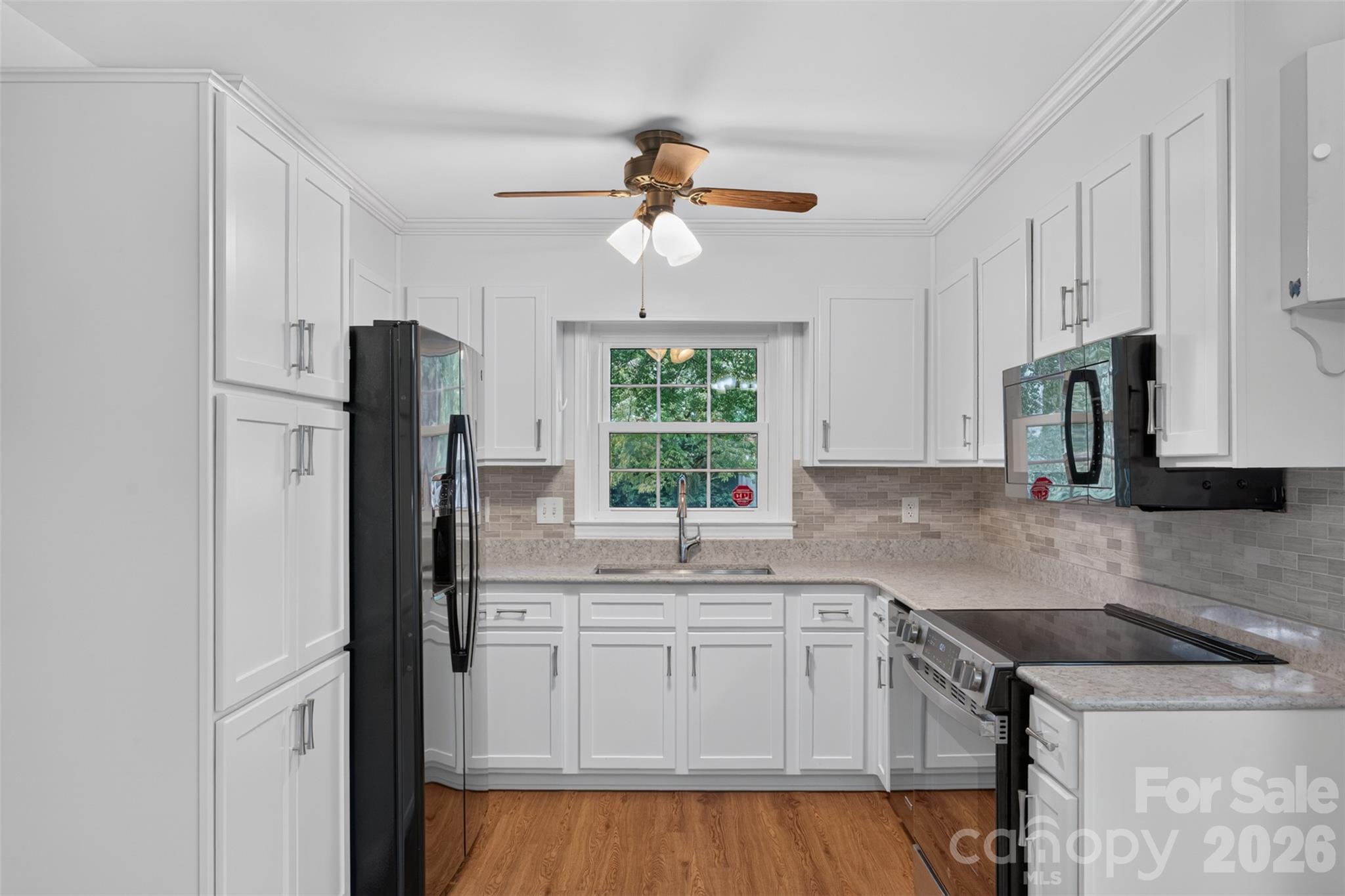 Single Family Residence at 3130 Rea Road, Charlotte, photo 11 of 48