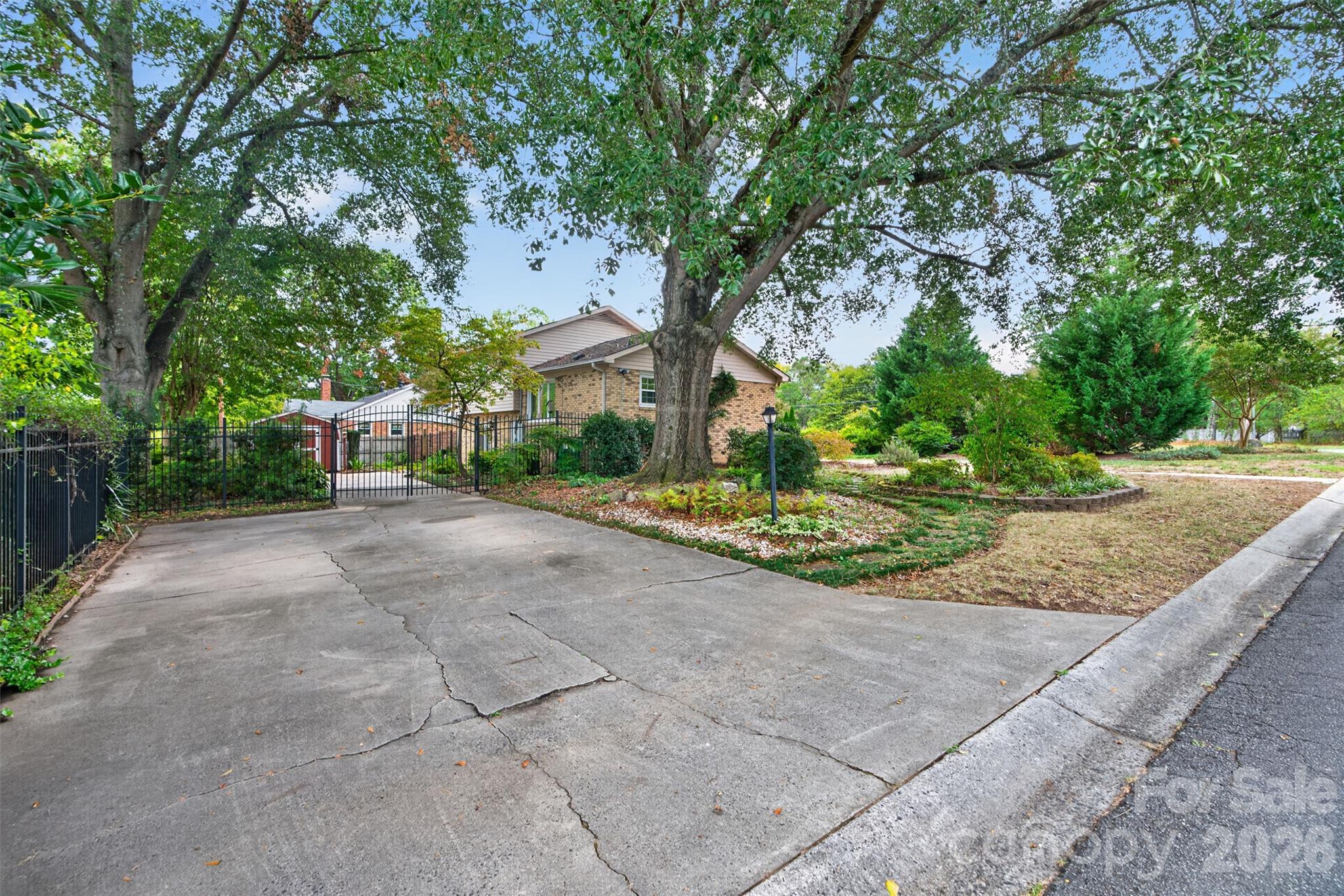 Single Family Residence at 3130 Rea Road, Charlotte, photo 47 of 48