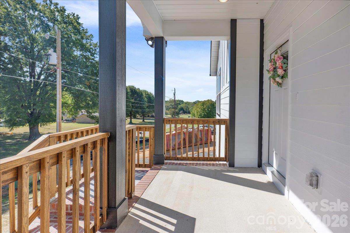Single Family Residence at 804 Evergreen Avenue, Kannapolis, photo 6 of 32
