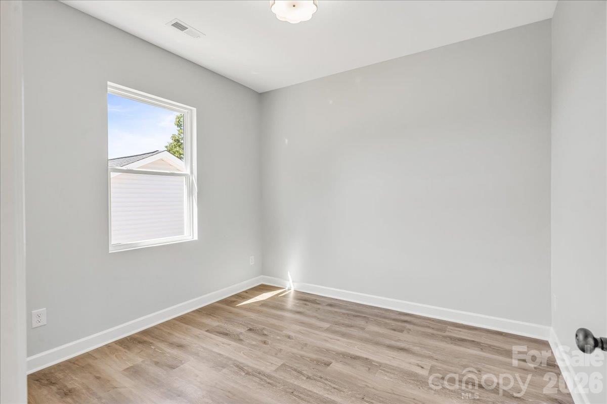Single Family Residence at 804 Evergreen Avenue, Kannapolis, photo 25 of 32