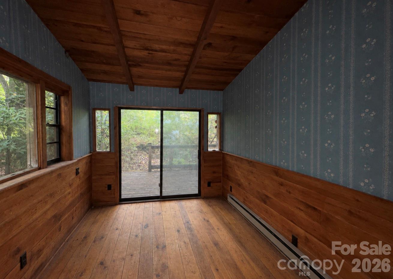 Single Family Residence at 71 Laurel Ridge Drive, Spruce Pine, photo 12 of 15