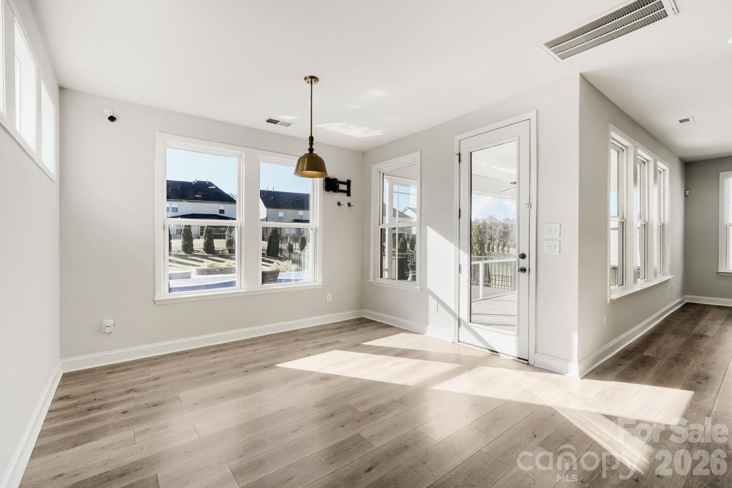 Single Family Residence at 15213 Shallow Ridge Road, Charlotte, photo 17 of 44