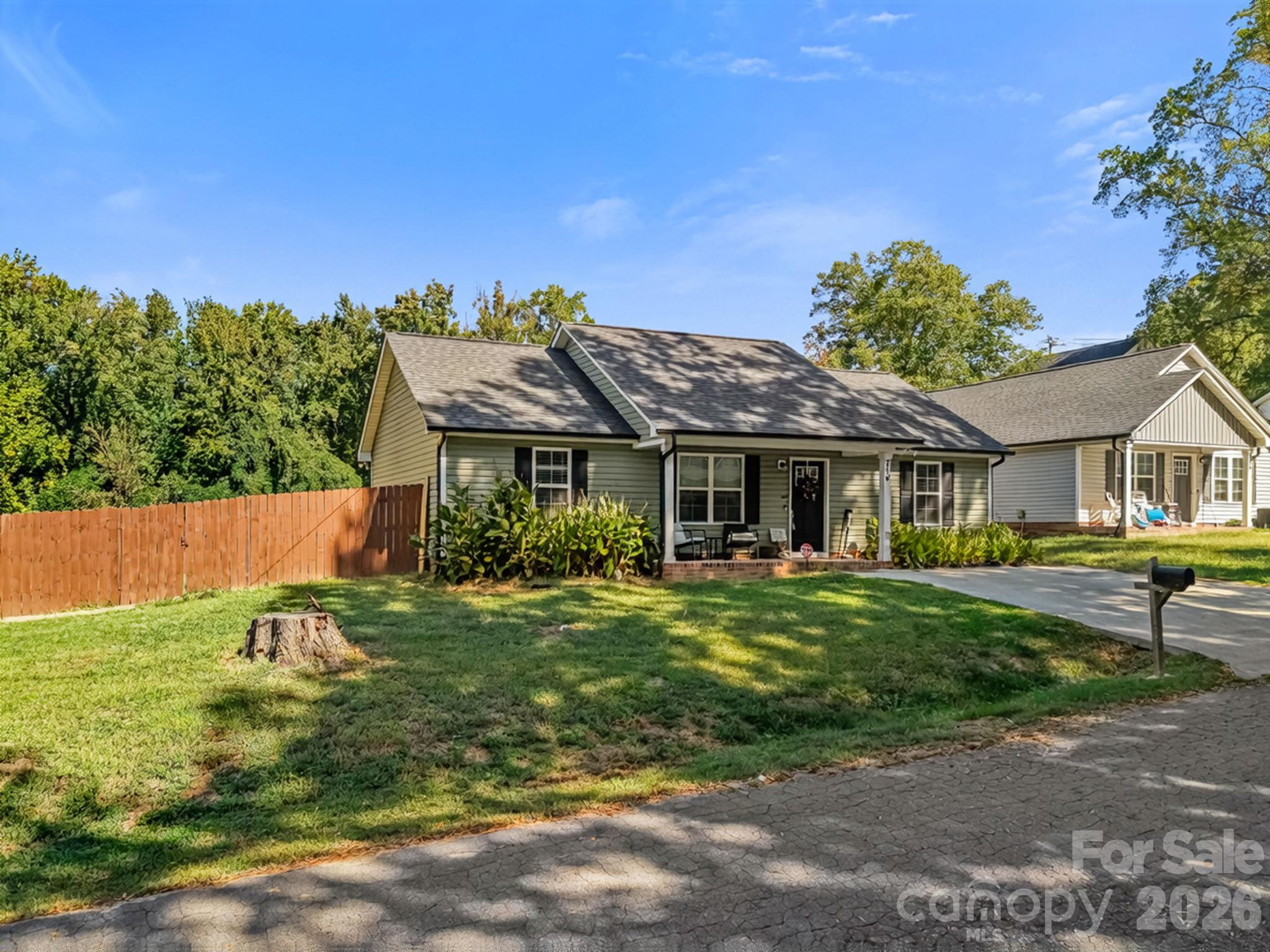 Single Family Residence at 710 Ben Avenue, Kannapolis, photo 2 of 23