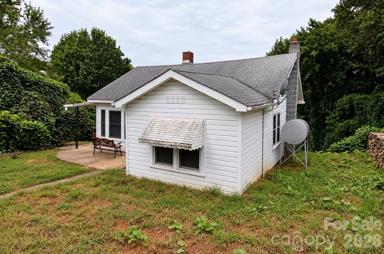 Single Family Residence at 440 Hillcrest Drive, Marion, photo 10 of 13
