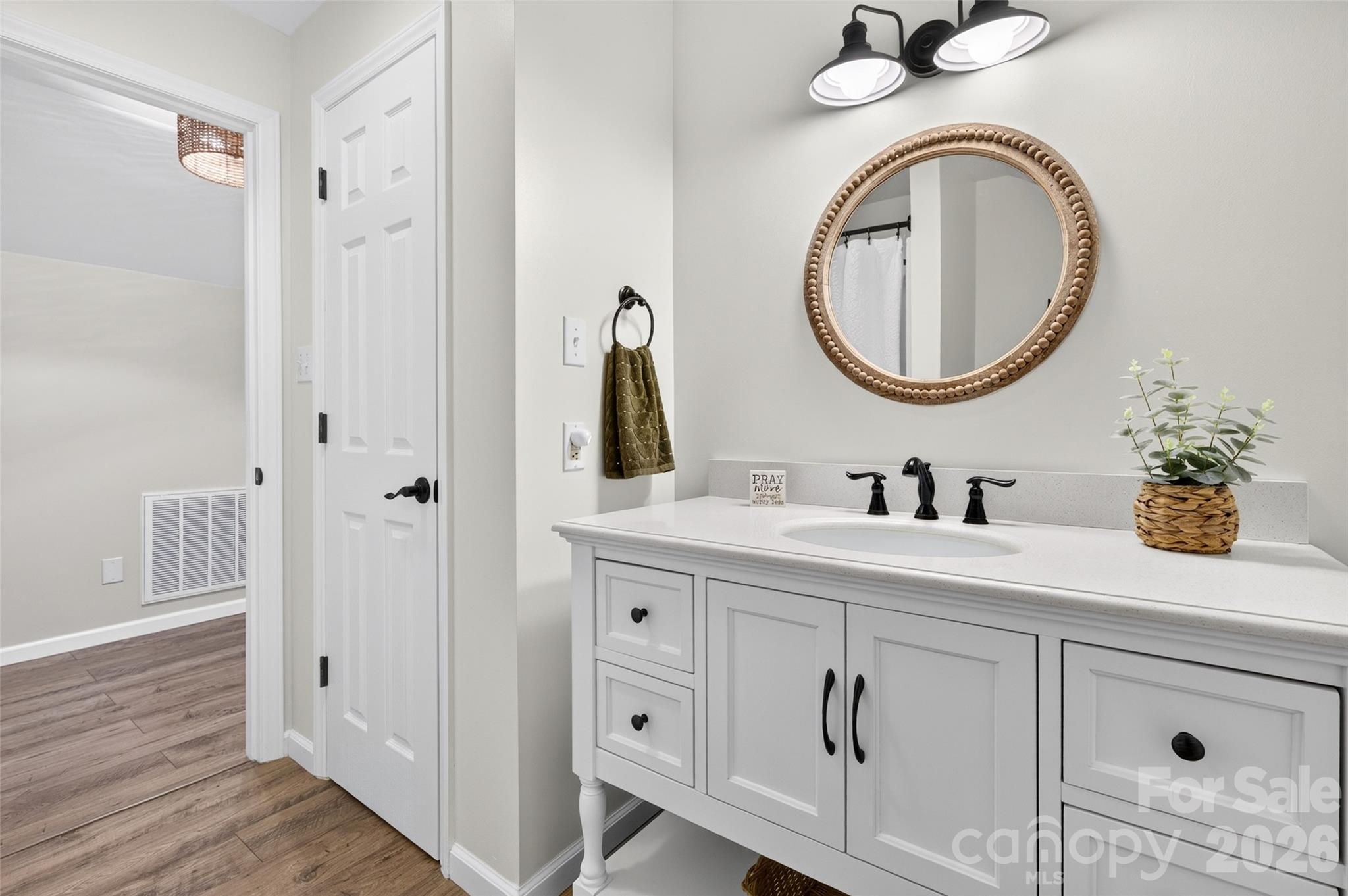 Upstairs Full Bath - 171 Pleasant Drive, Statesville