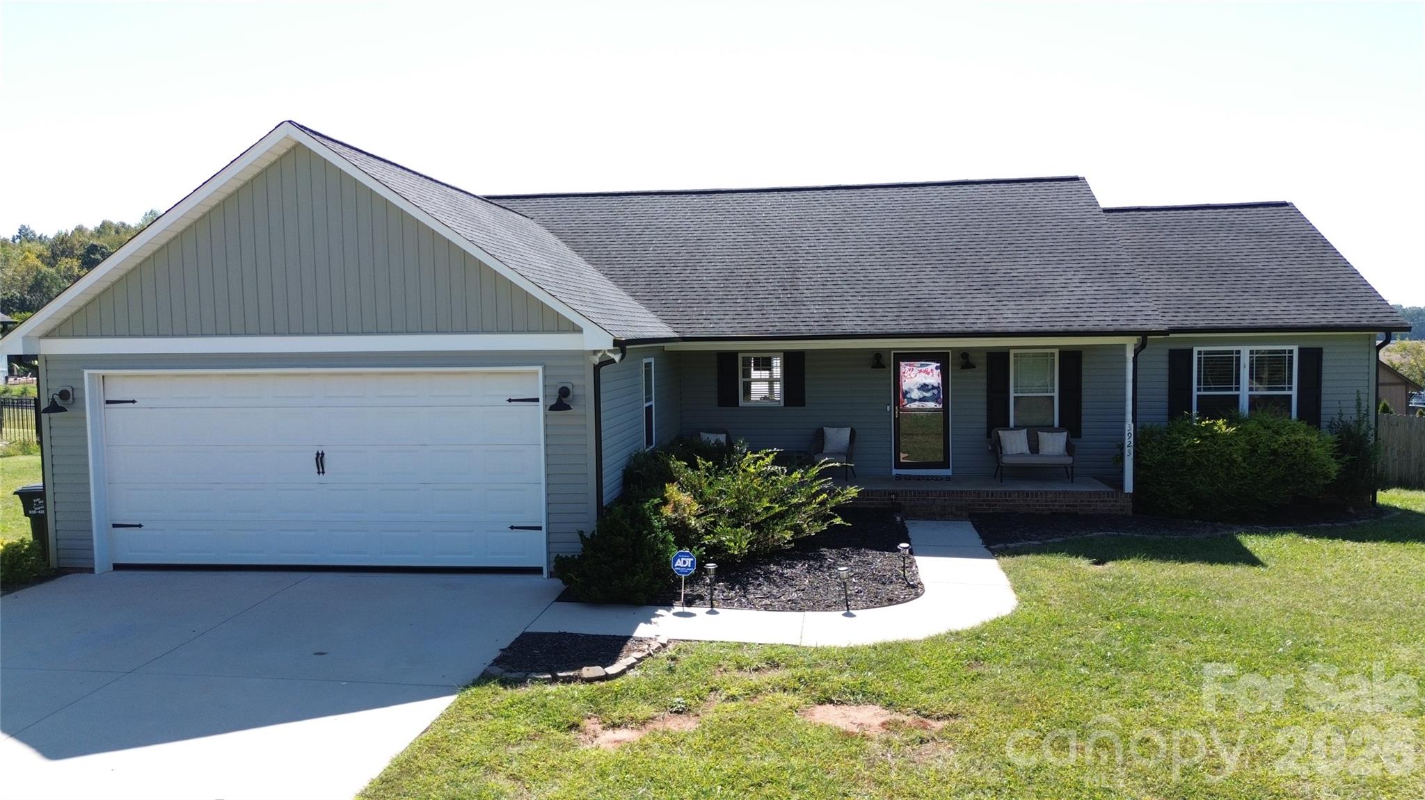 Single Family Residence at 3923 Ritchie Road, Lincolnton, photo 3 of 22