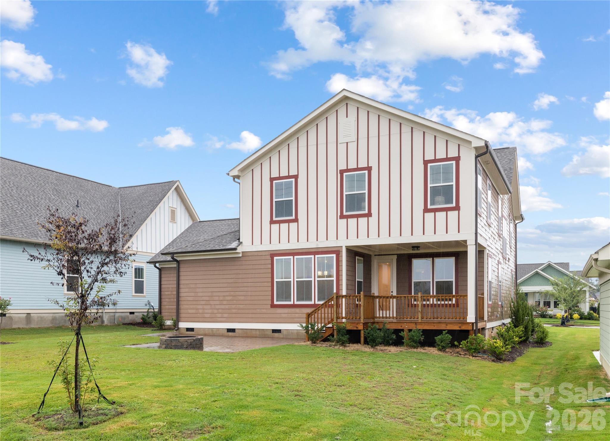 Single Family Residence at 287 Luray Way, Rock Hill, photo 5 of 43