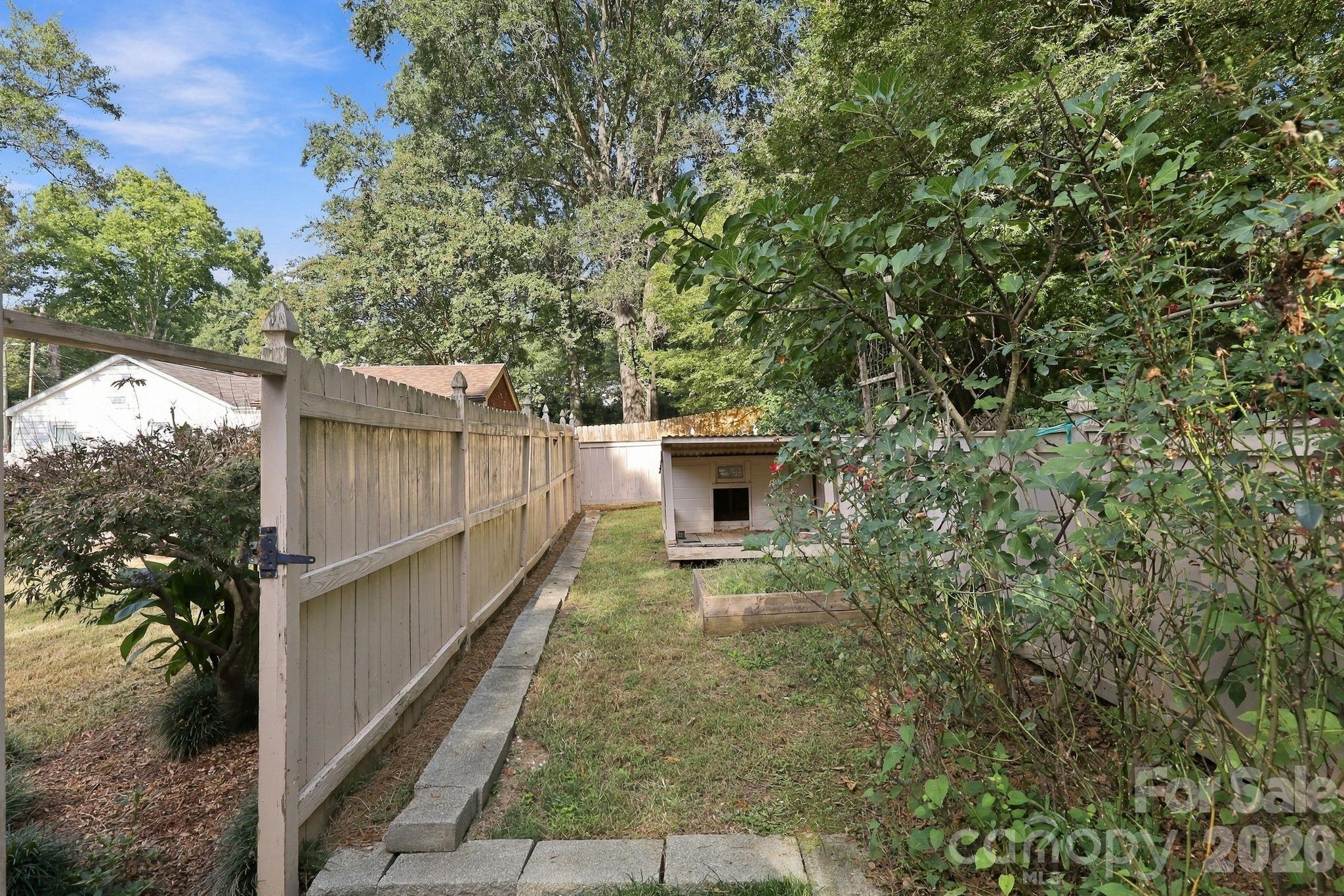 Dog Park Fenced area - 123 Hillside Avenue SW, Concord