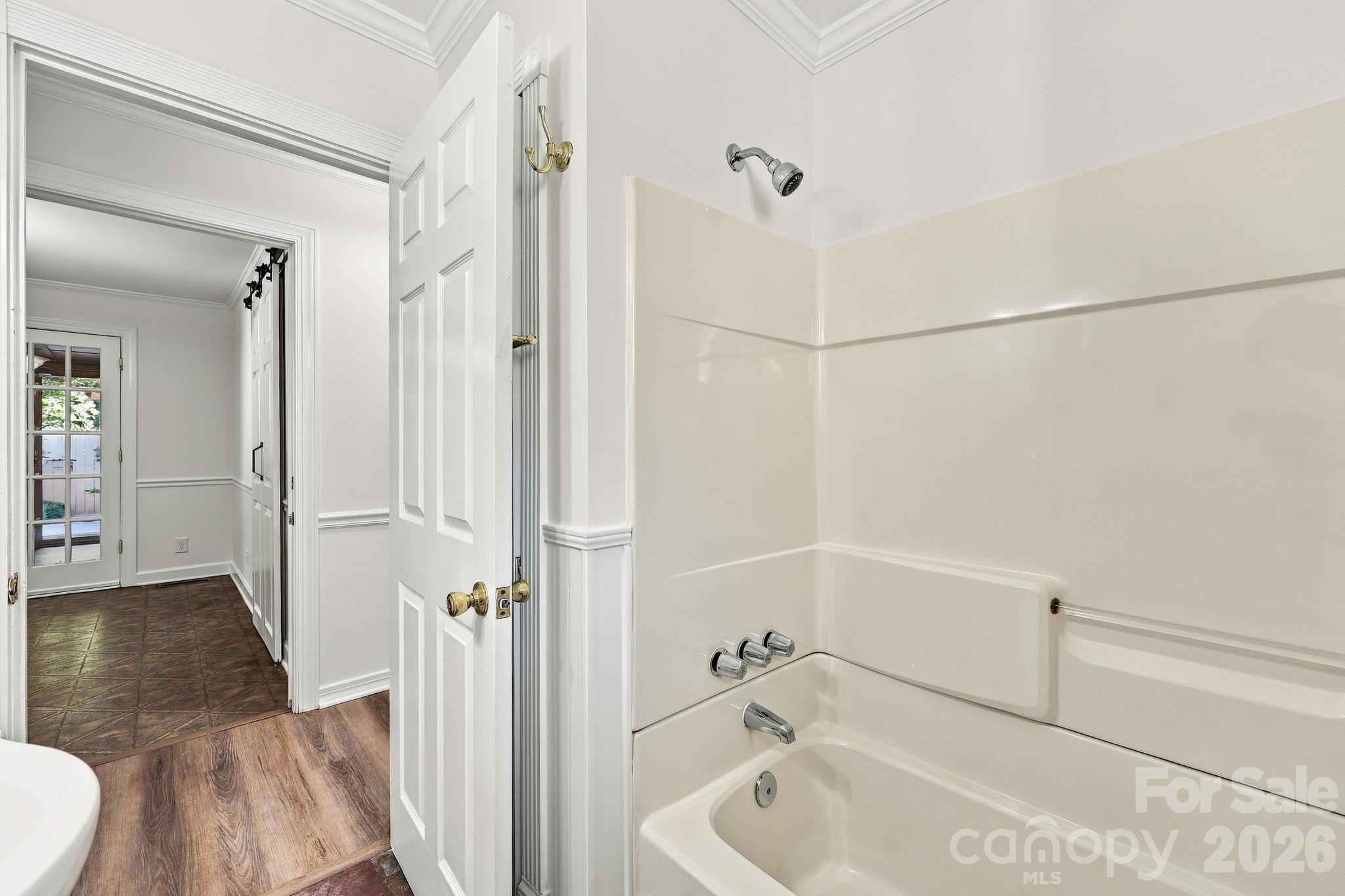 Hallway Full Bath - 123 Hillside Avenue SW, Concord